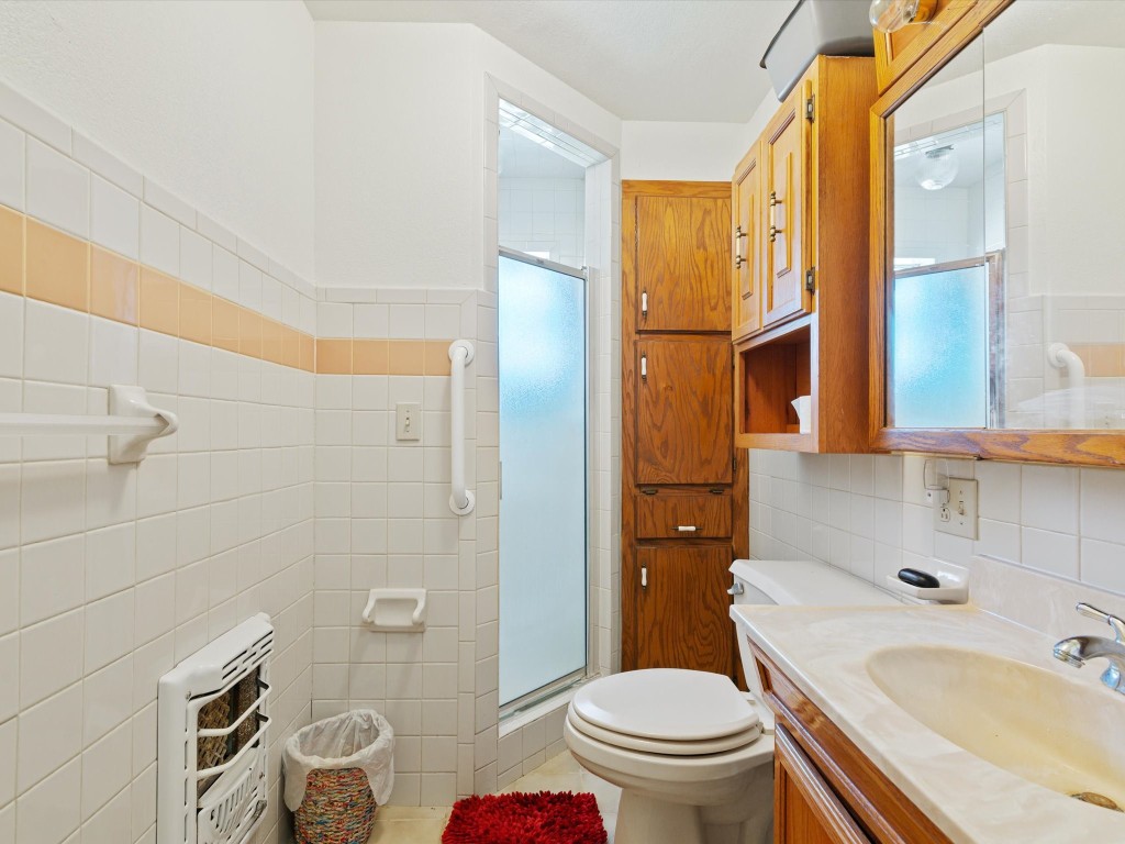 1006 County Road 2475 Alvord TX 76225