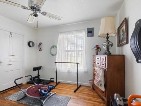 1006 County Road 2475 Alvord TX 76225