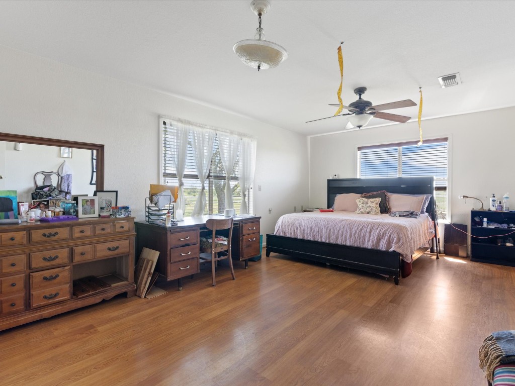 1006 County Road 2475 Alvord TX 76225