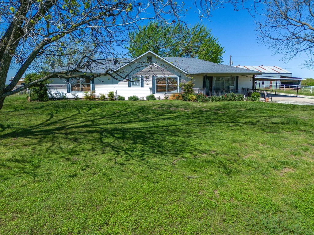 1006 County Road 2475 Alvord TX 76225