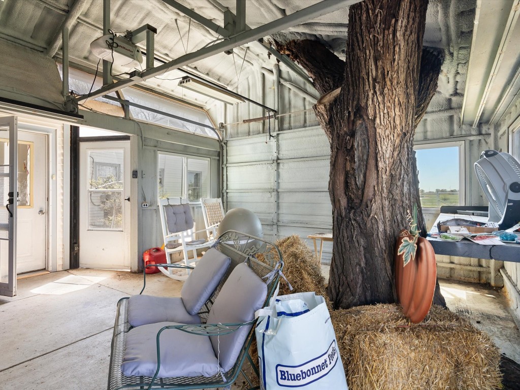 1006 County Road 2475 Alvord TX 76225