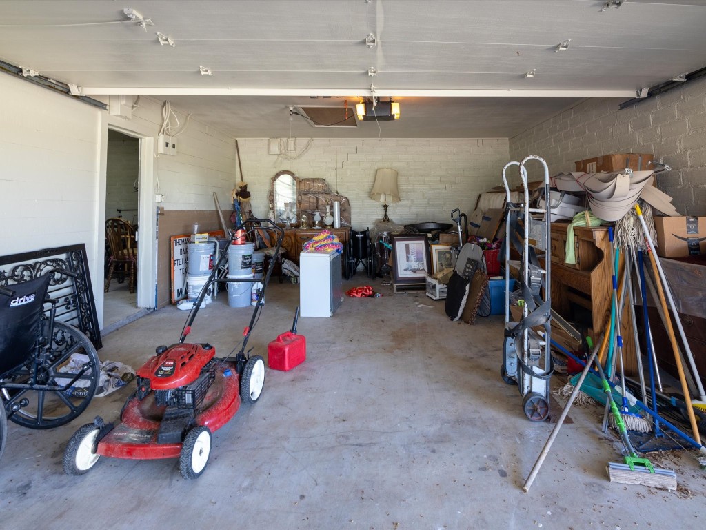 1006 County Road 2475 Alvord TX 76225