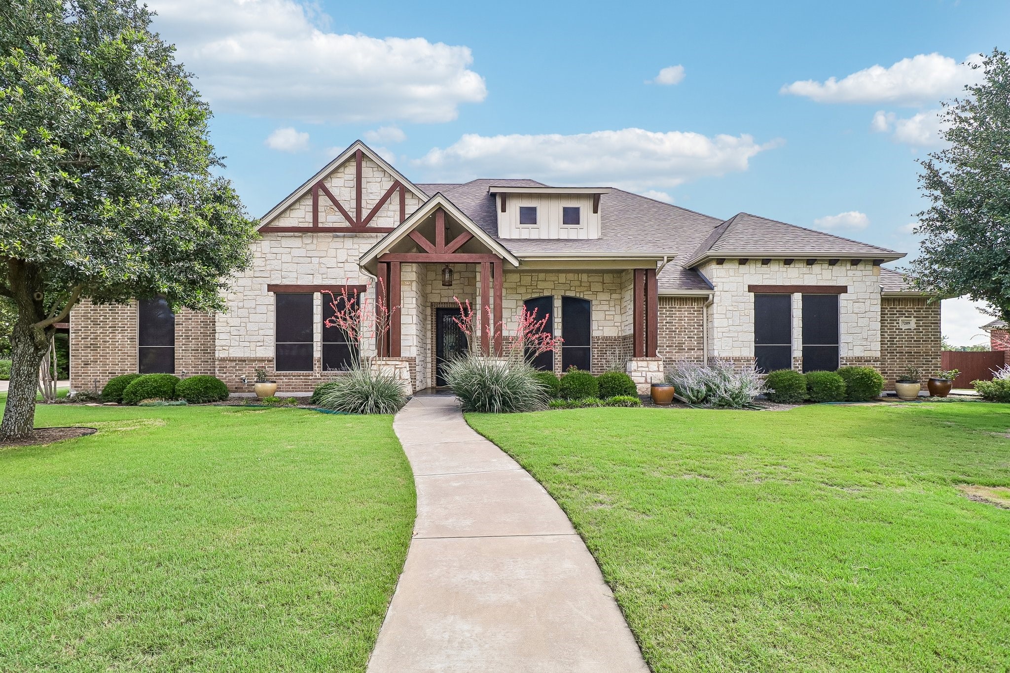 7209 Hill Country Court Midlothian TX 76065