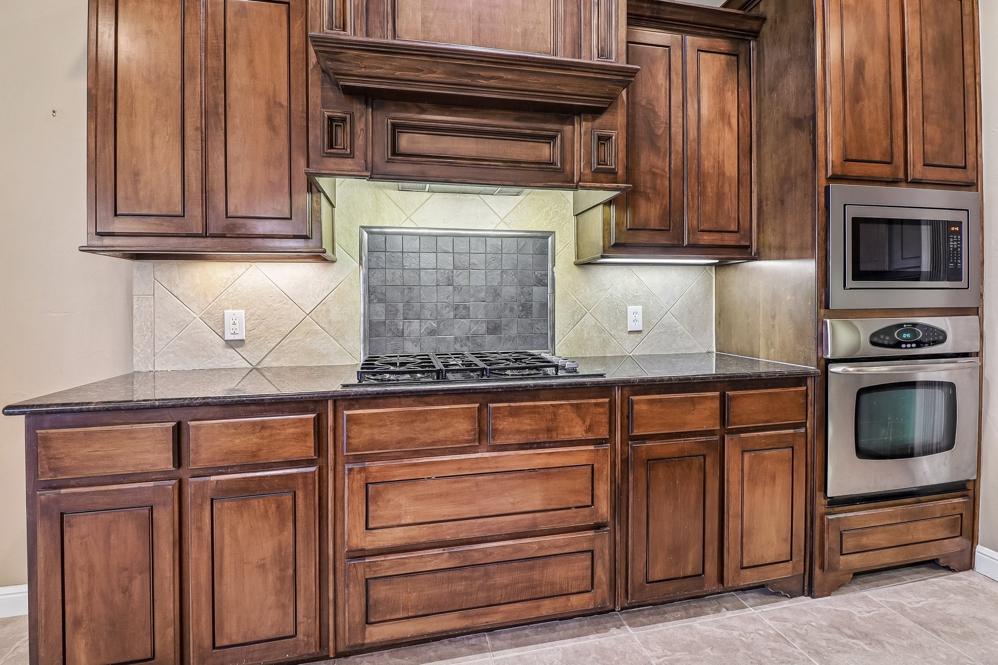 7209 Hill Country Court Midlothian TX 76065