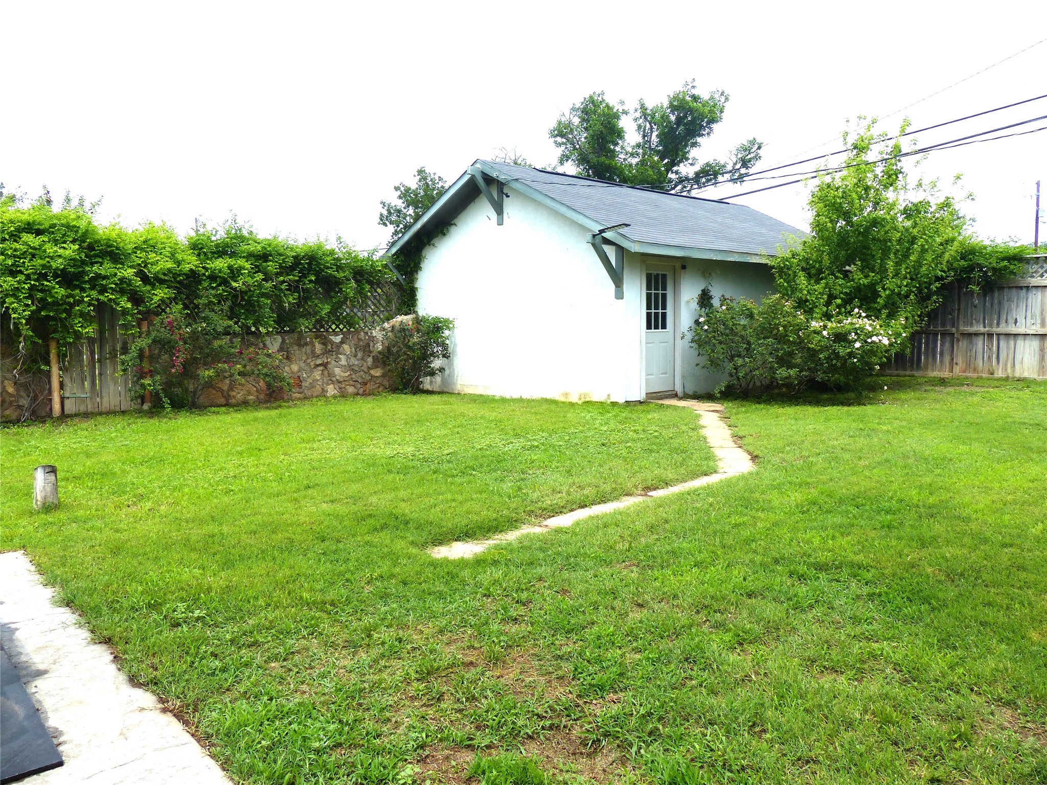 617 N Bridge Brady TX 76825