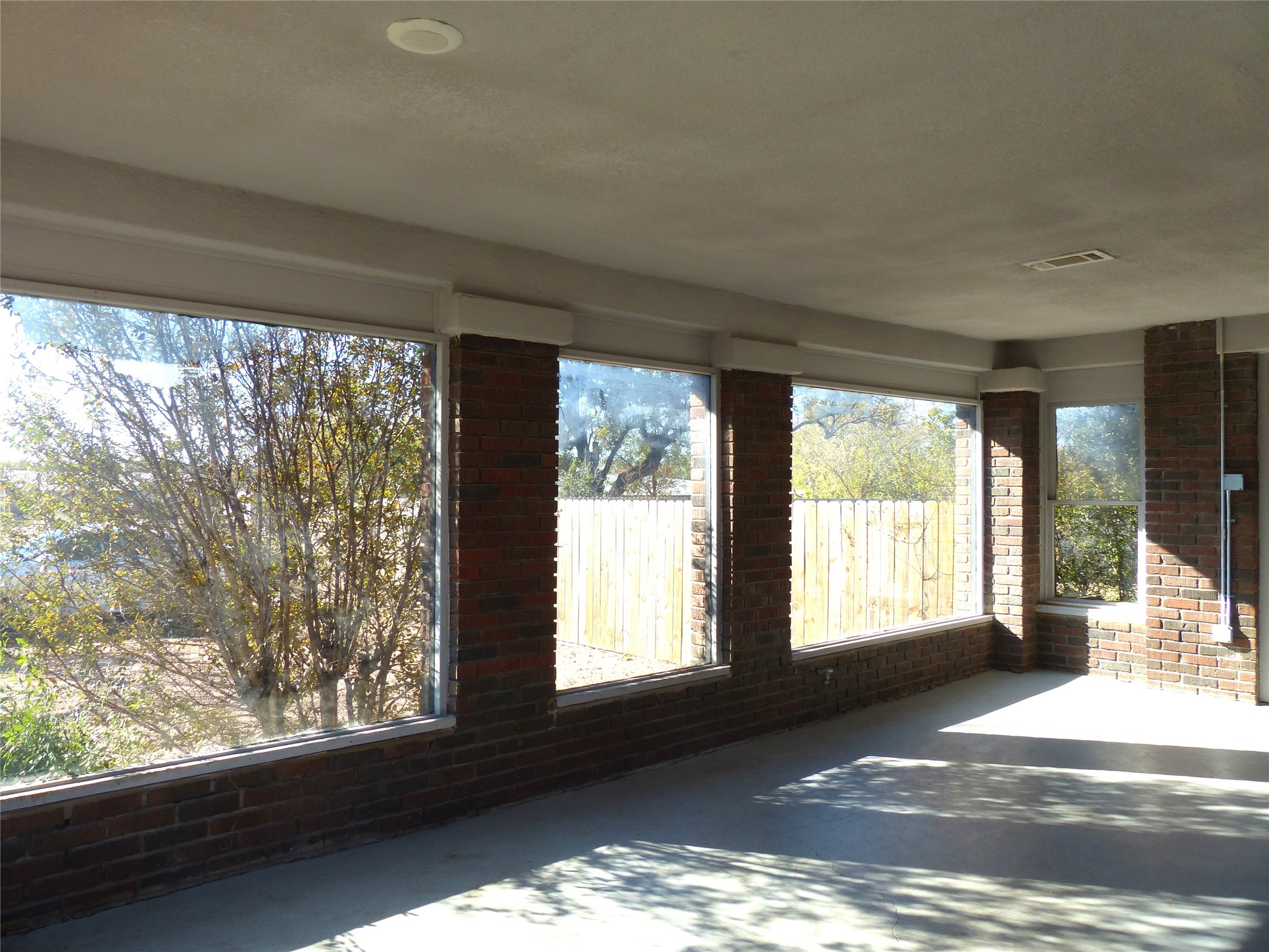 617 N Bridge Brady TX 76825