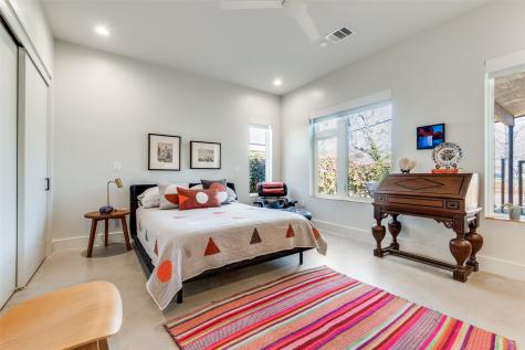 1006 Mcbroom Street Dallas TX 75212
