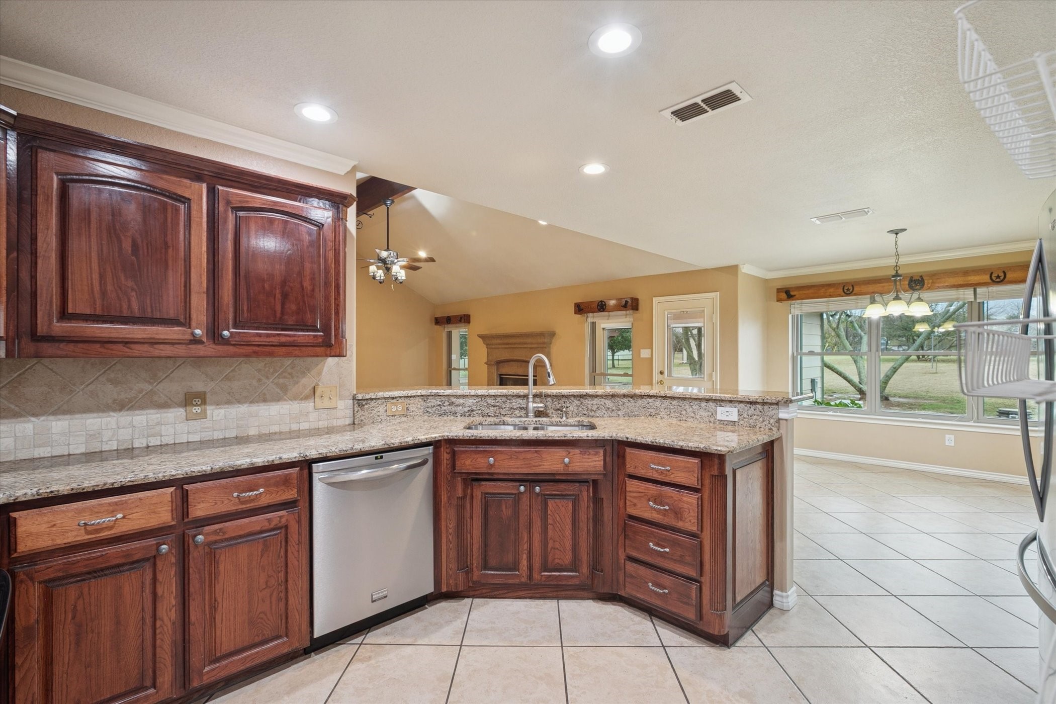 548 Highland Road Springtown TX 76082