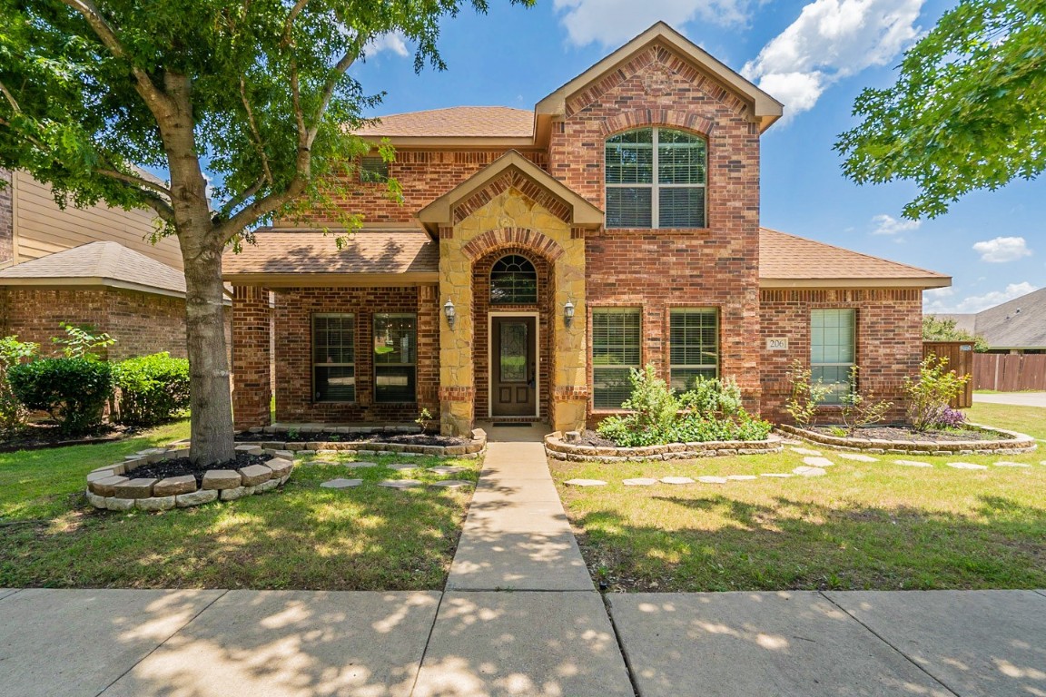 206 Happy Lane Red Oak TX 75154