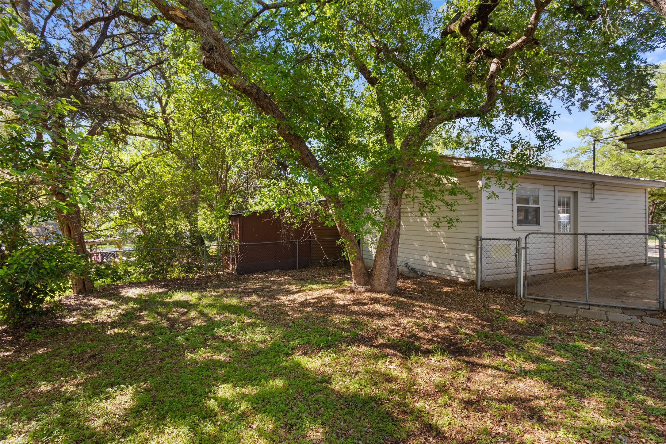 116 Cr 1751 Clifton TX 76634