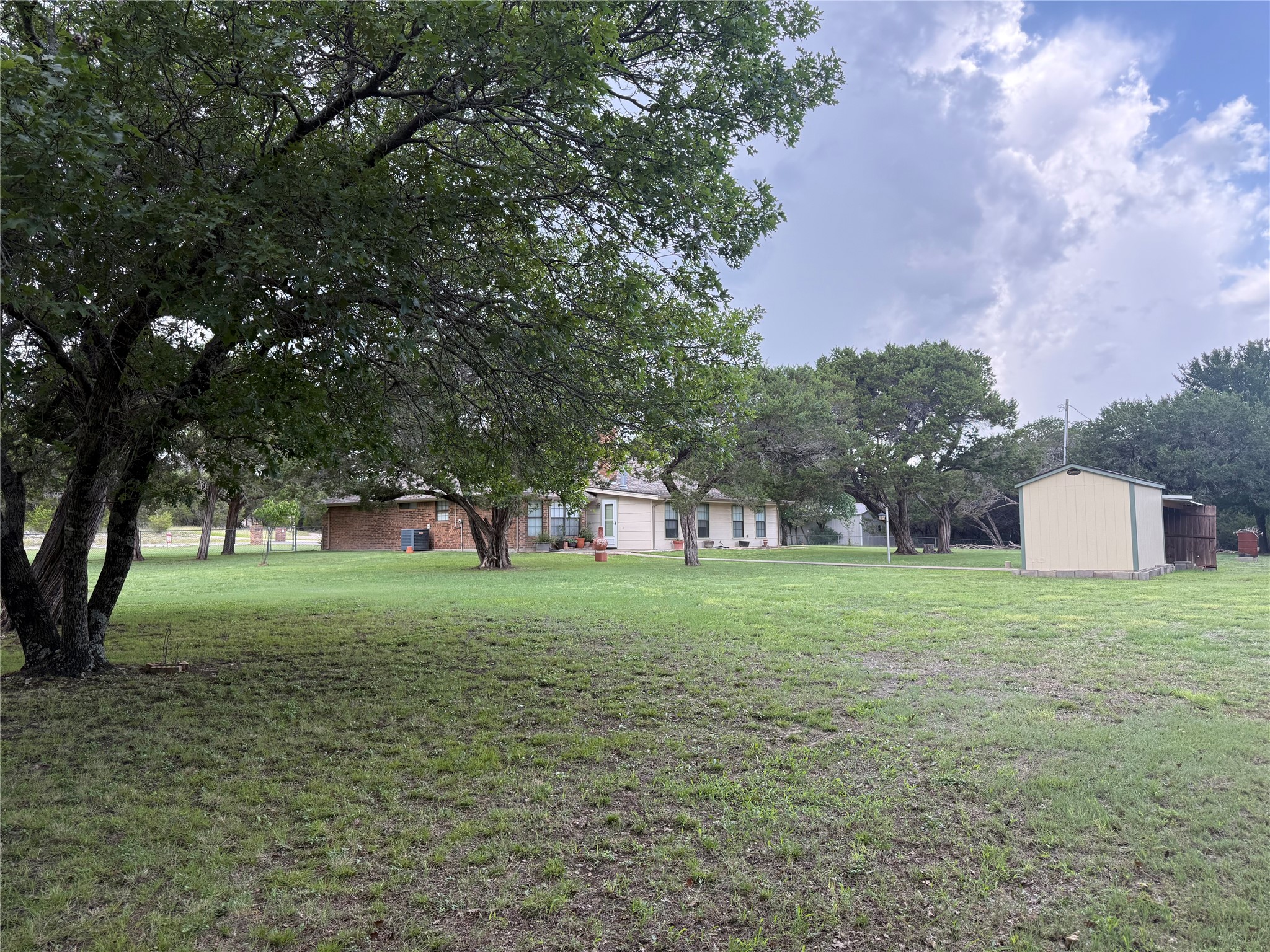 1192 Deer Trail Glen Rose TX 76043