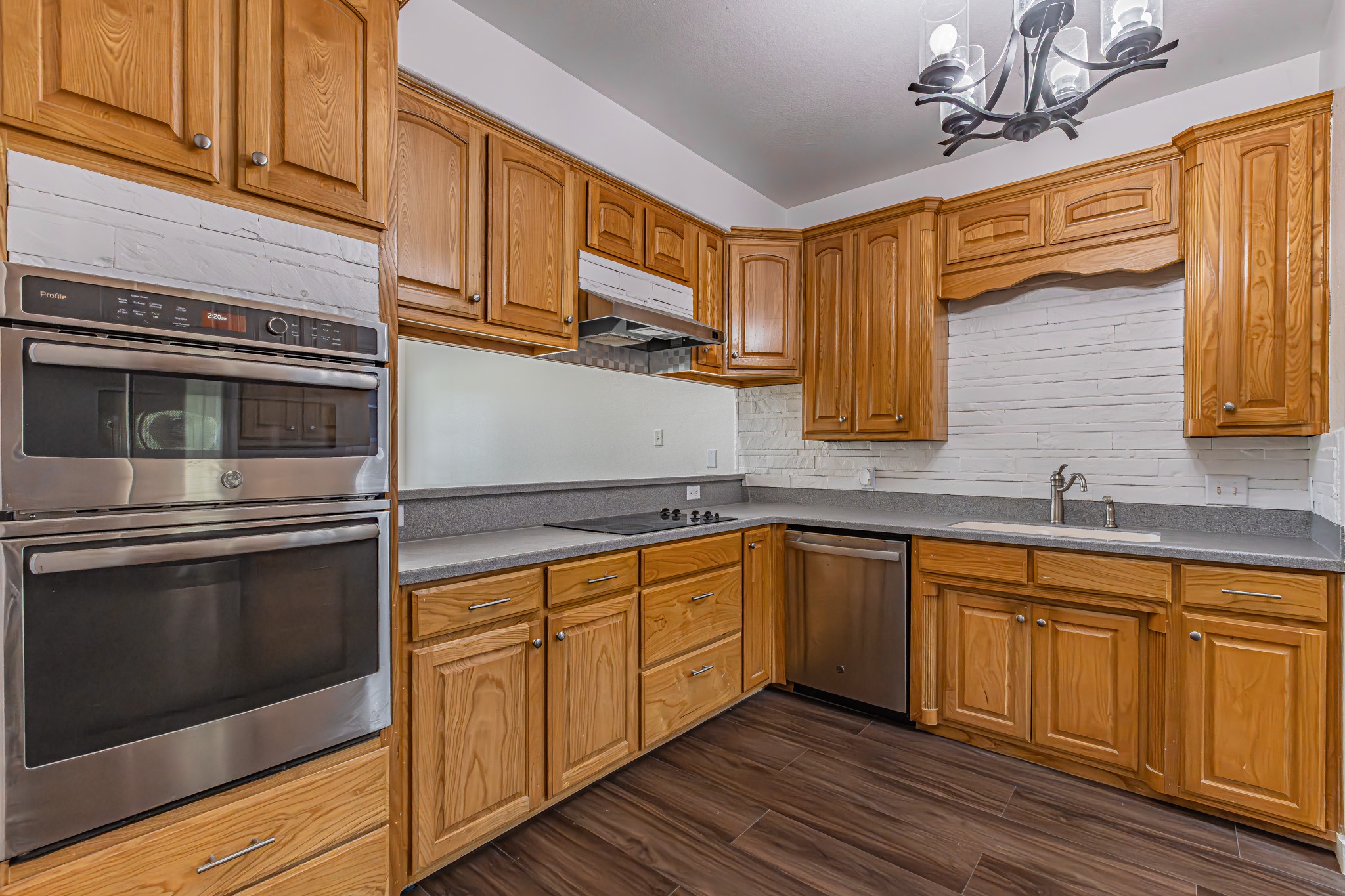 204 S Spring Branch Trail Springtown TX 76082