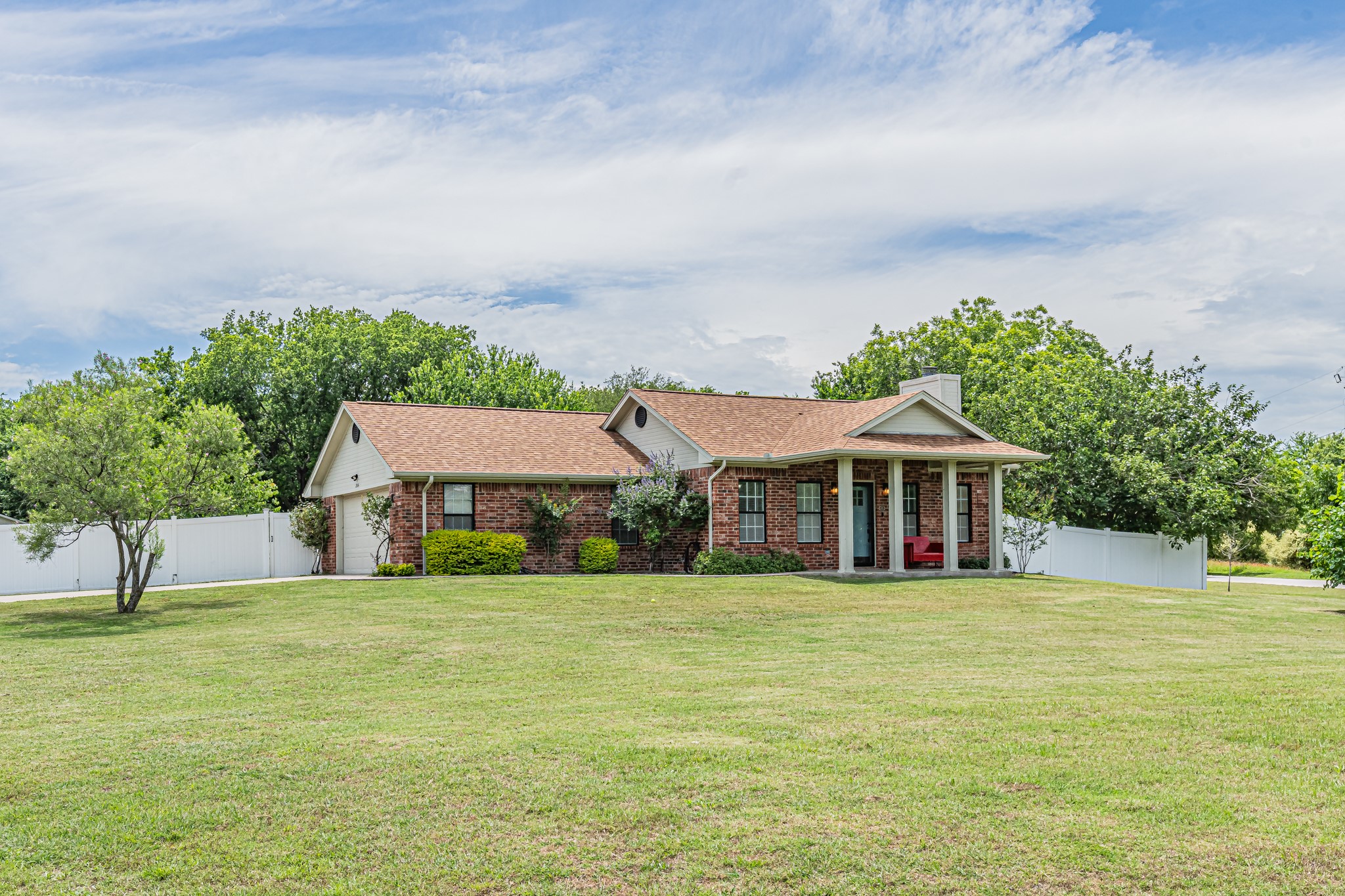 204 S Spring Branch Trail Springtown TX 76082