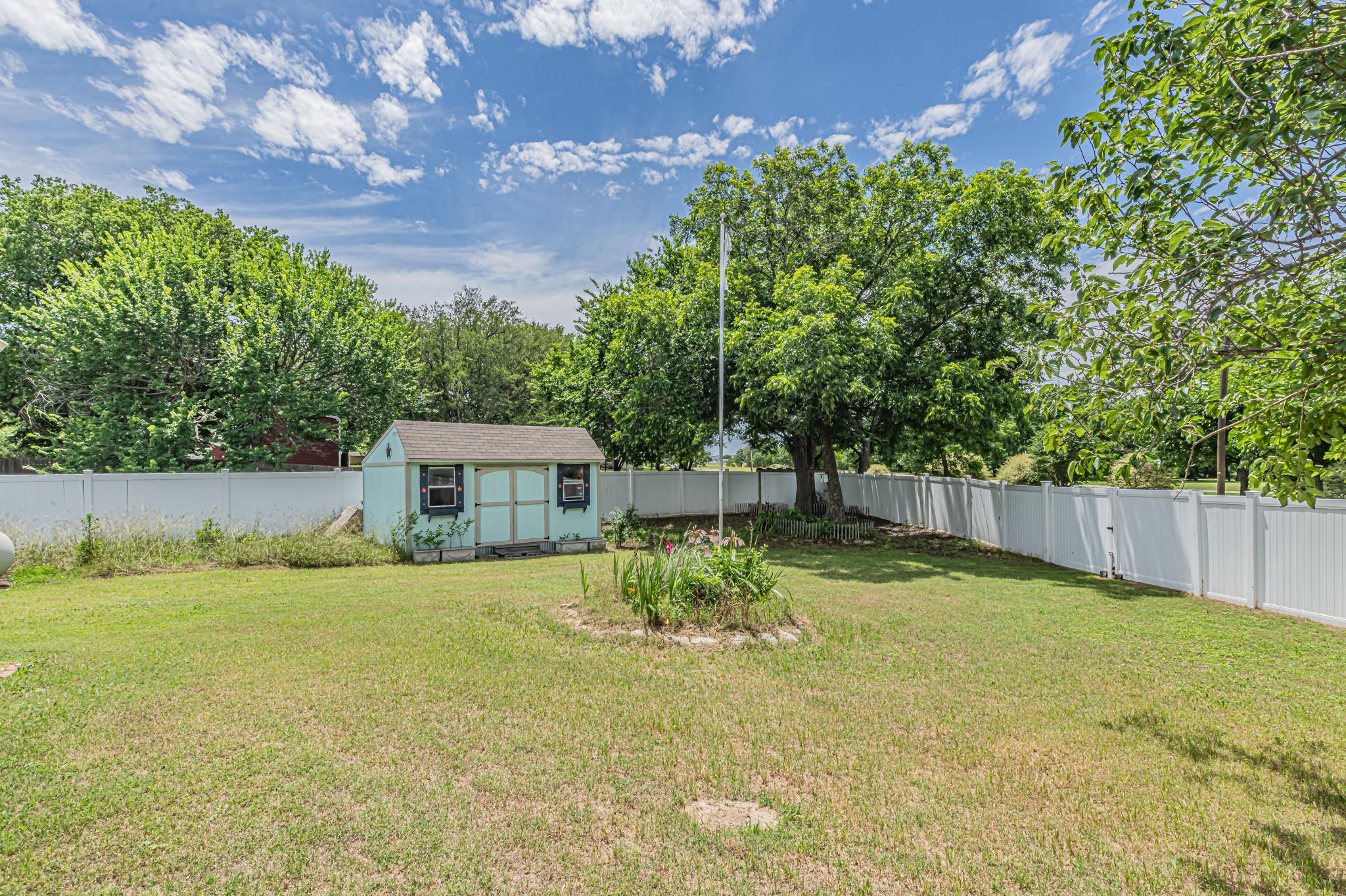 204 S Spring Branch Trail Springtown TX 76082
