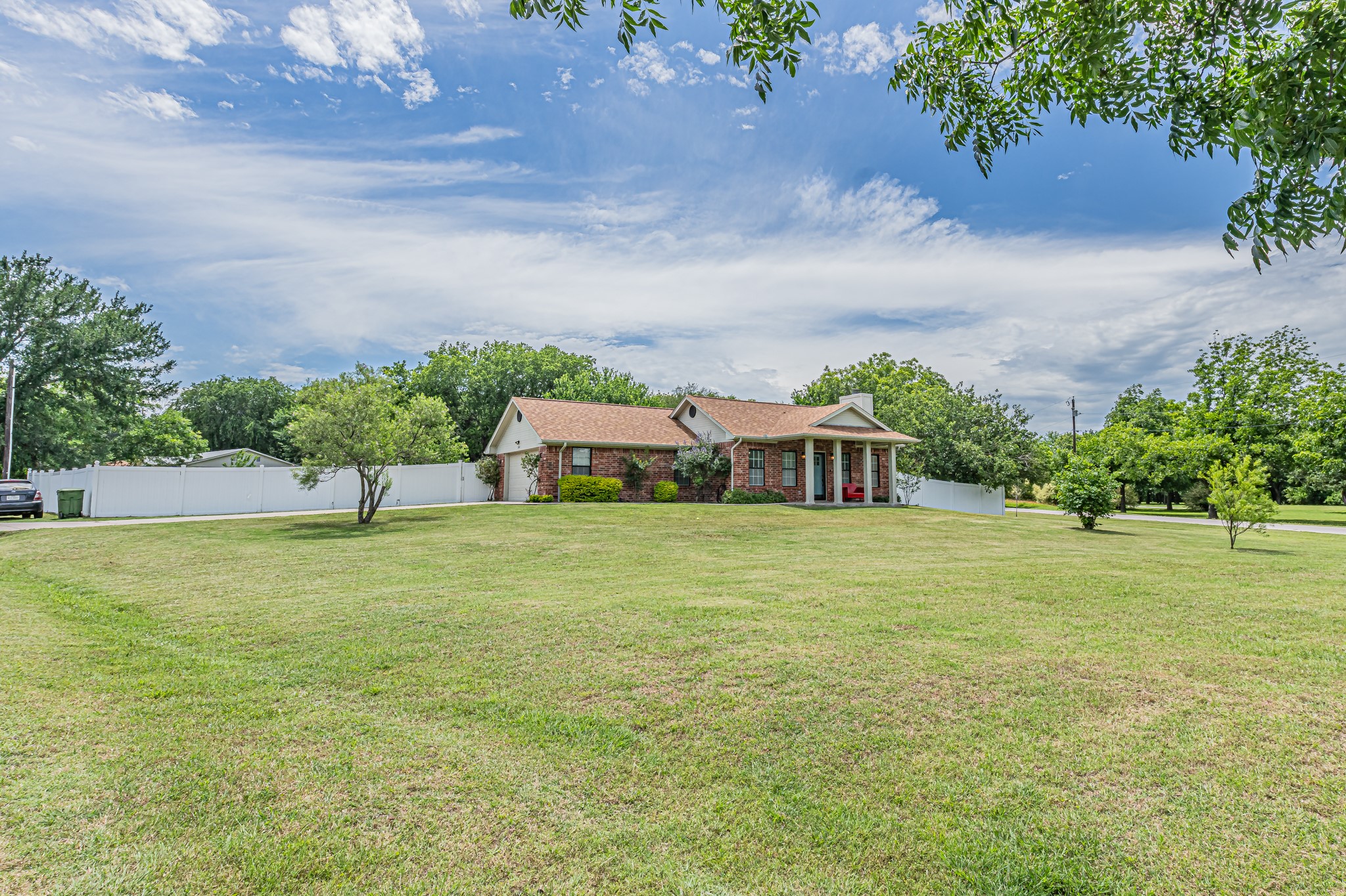 204 S Spring Branch Trail Springtown TX 76082