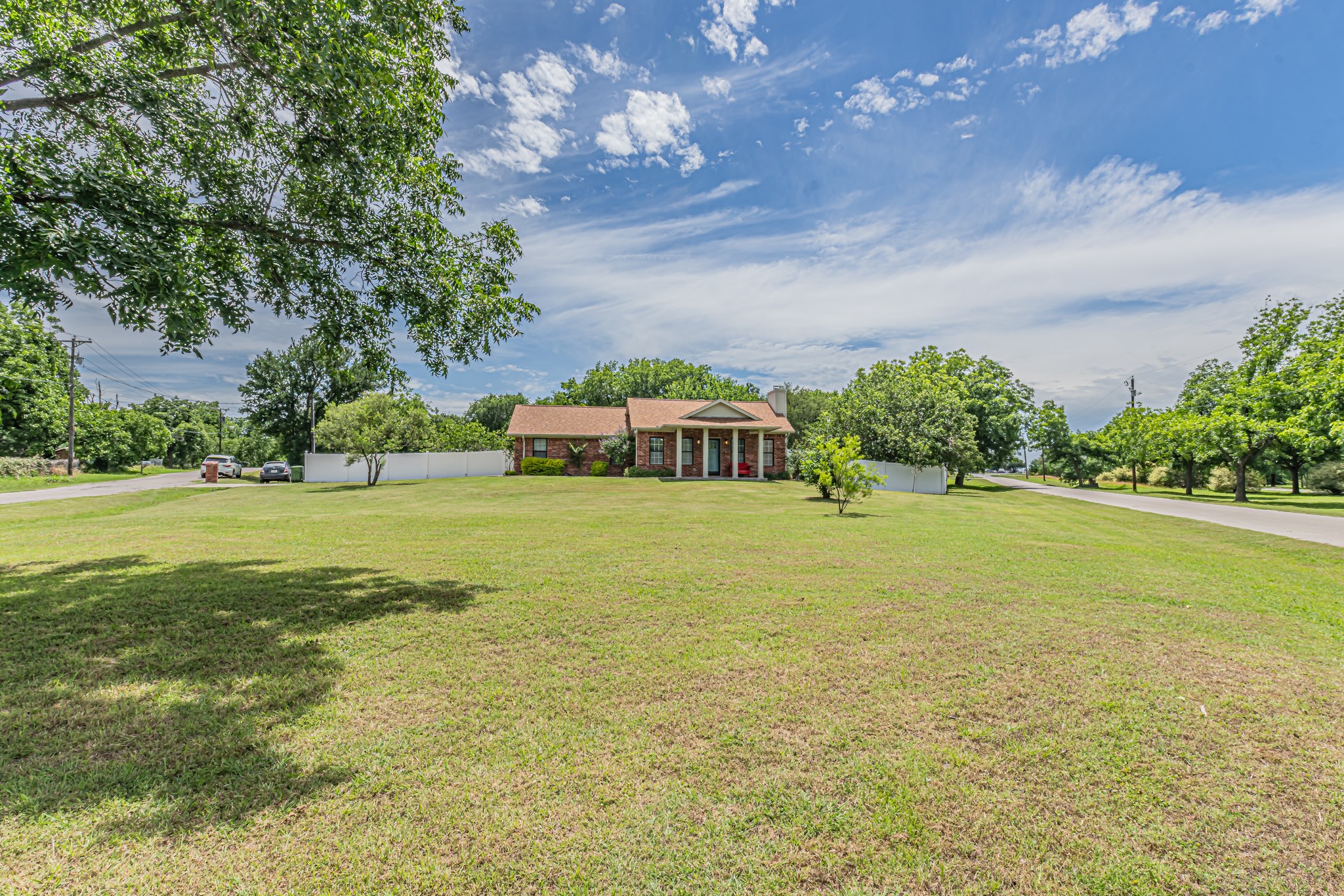 204 S Spring Branch Trail Springtown TX 76082