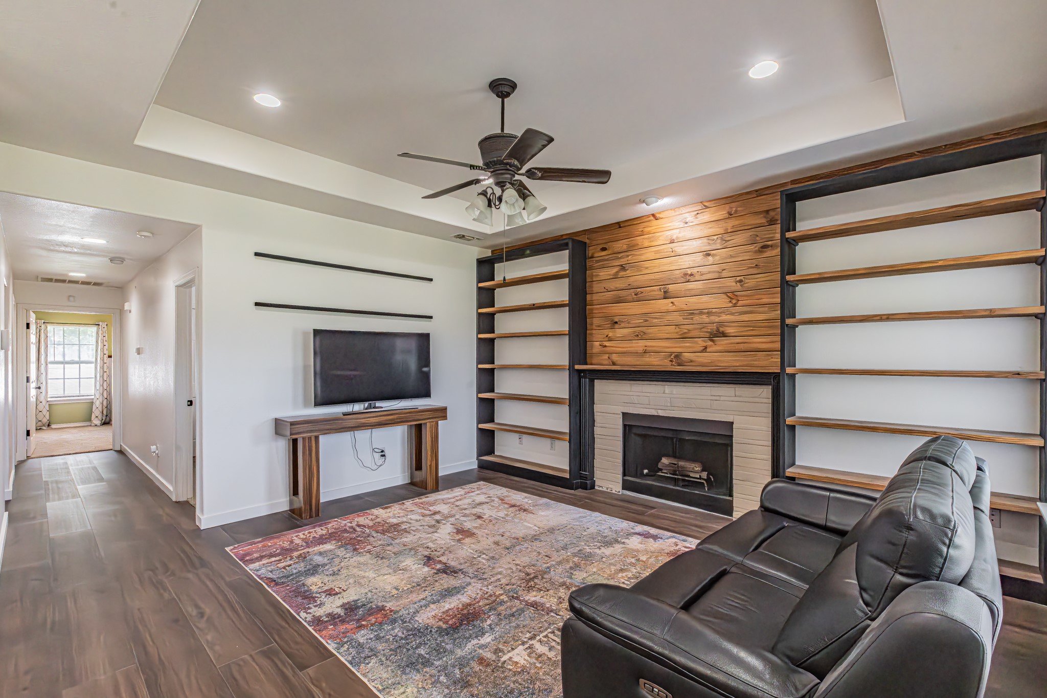 204 S Spring Branch Trail Springtown TX 76082