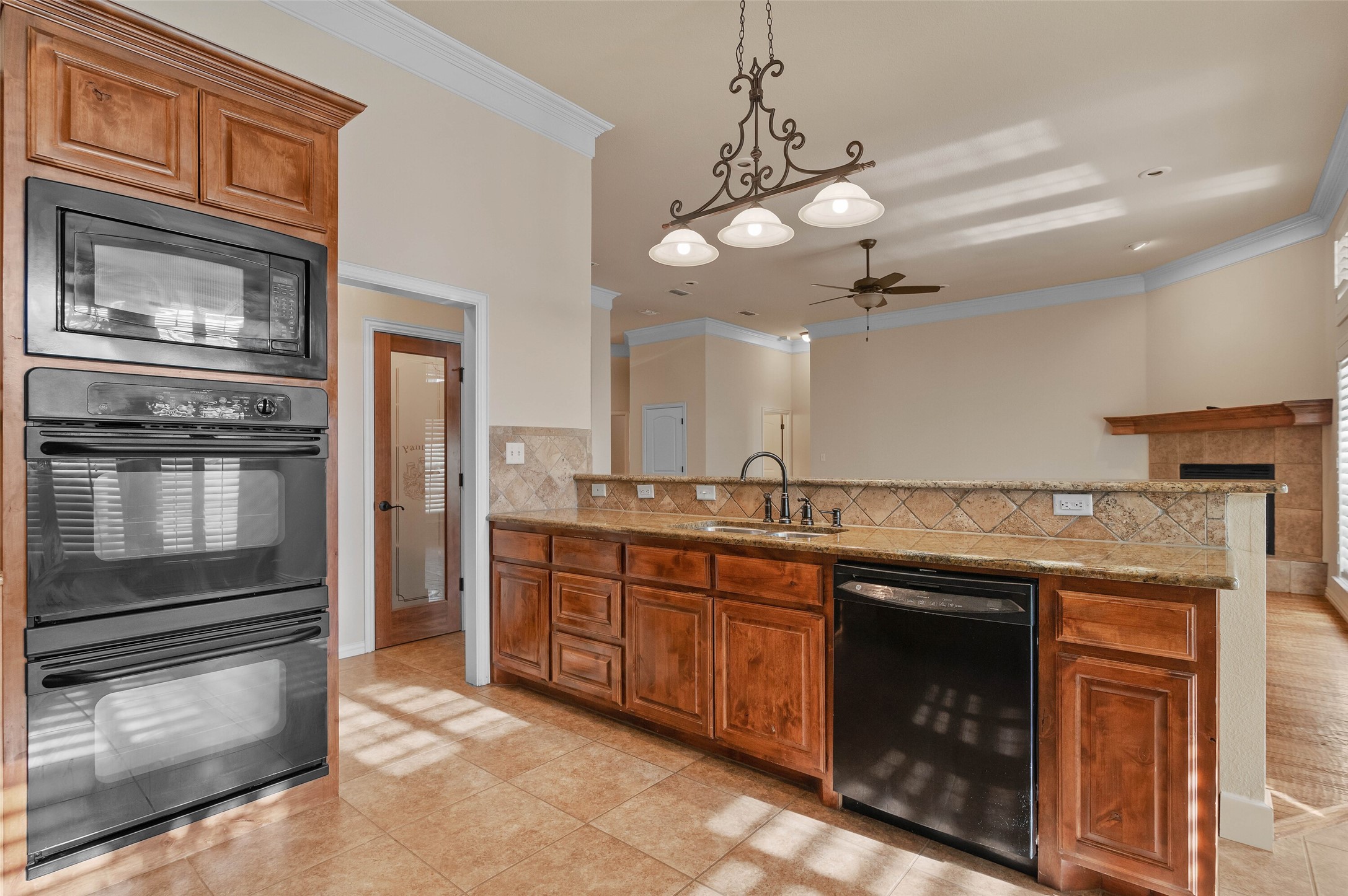 111 Red Oak Drive Krugerville TX 76227