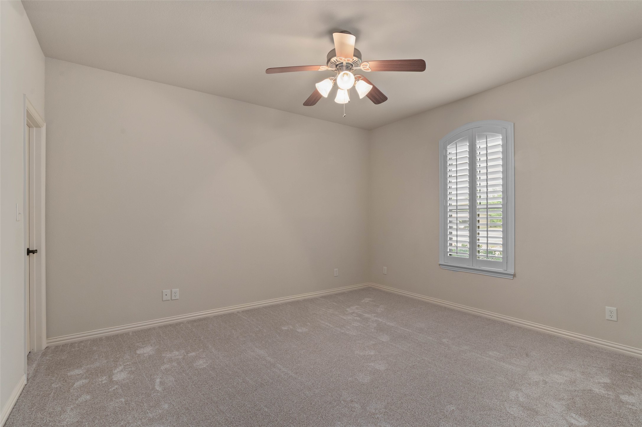 111 Red Oak Drive Krugerville TX 76227