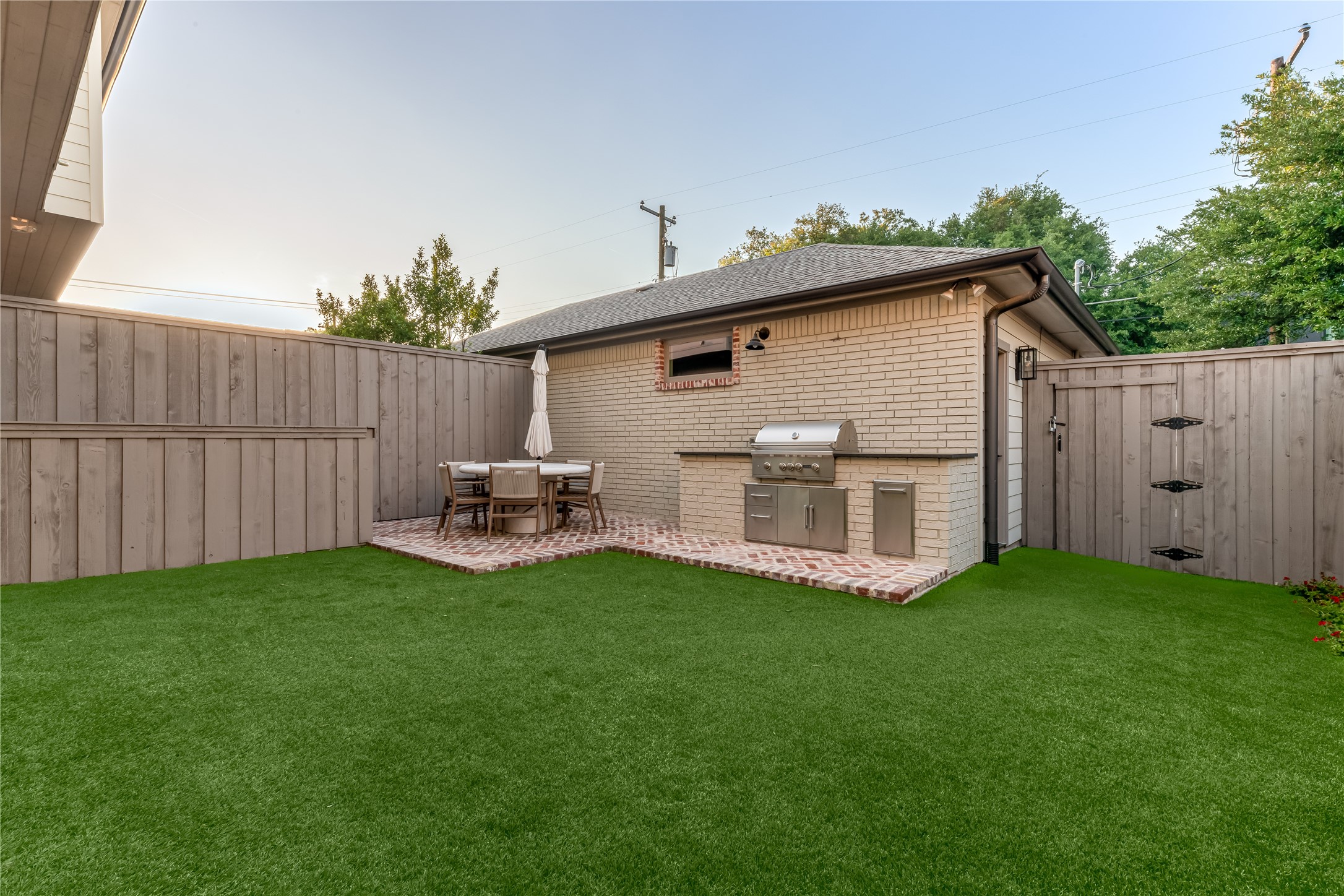 5907 Penrose Avenue Dallas TX 75206