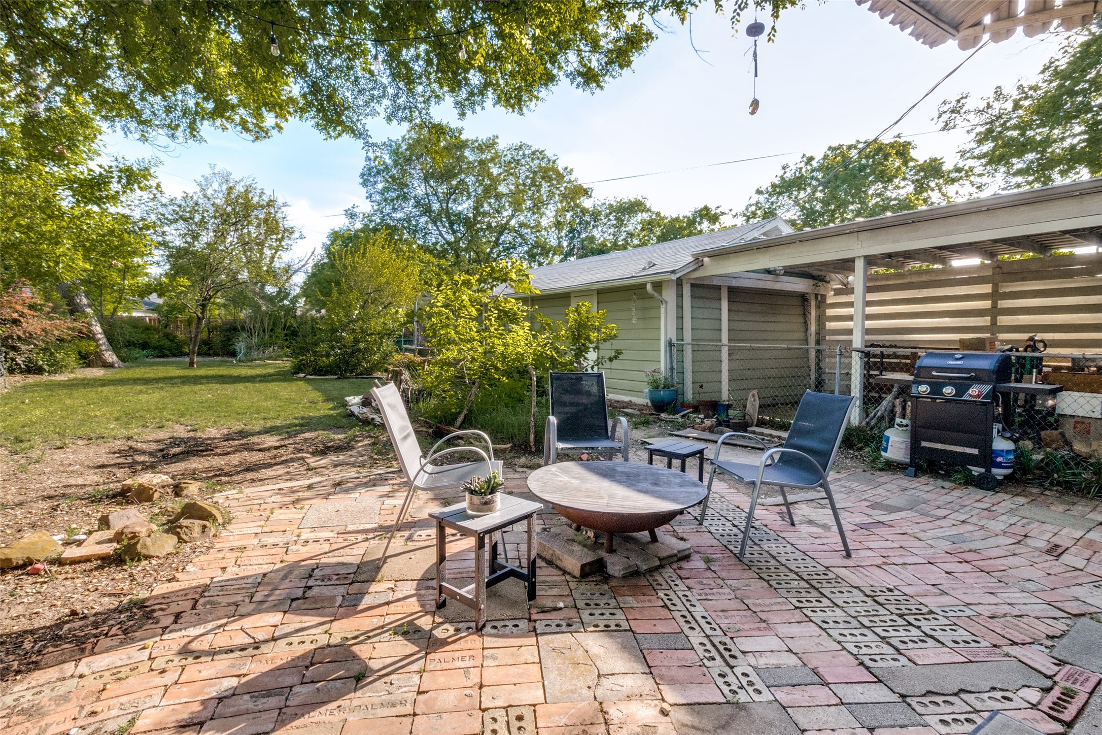 1848 Oates Drive Dallas TX 75228