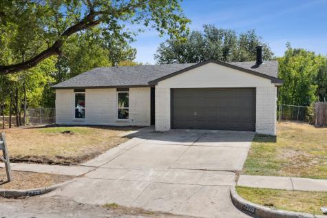 2320 Tallowood Court Fort Worth TX 76131