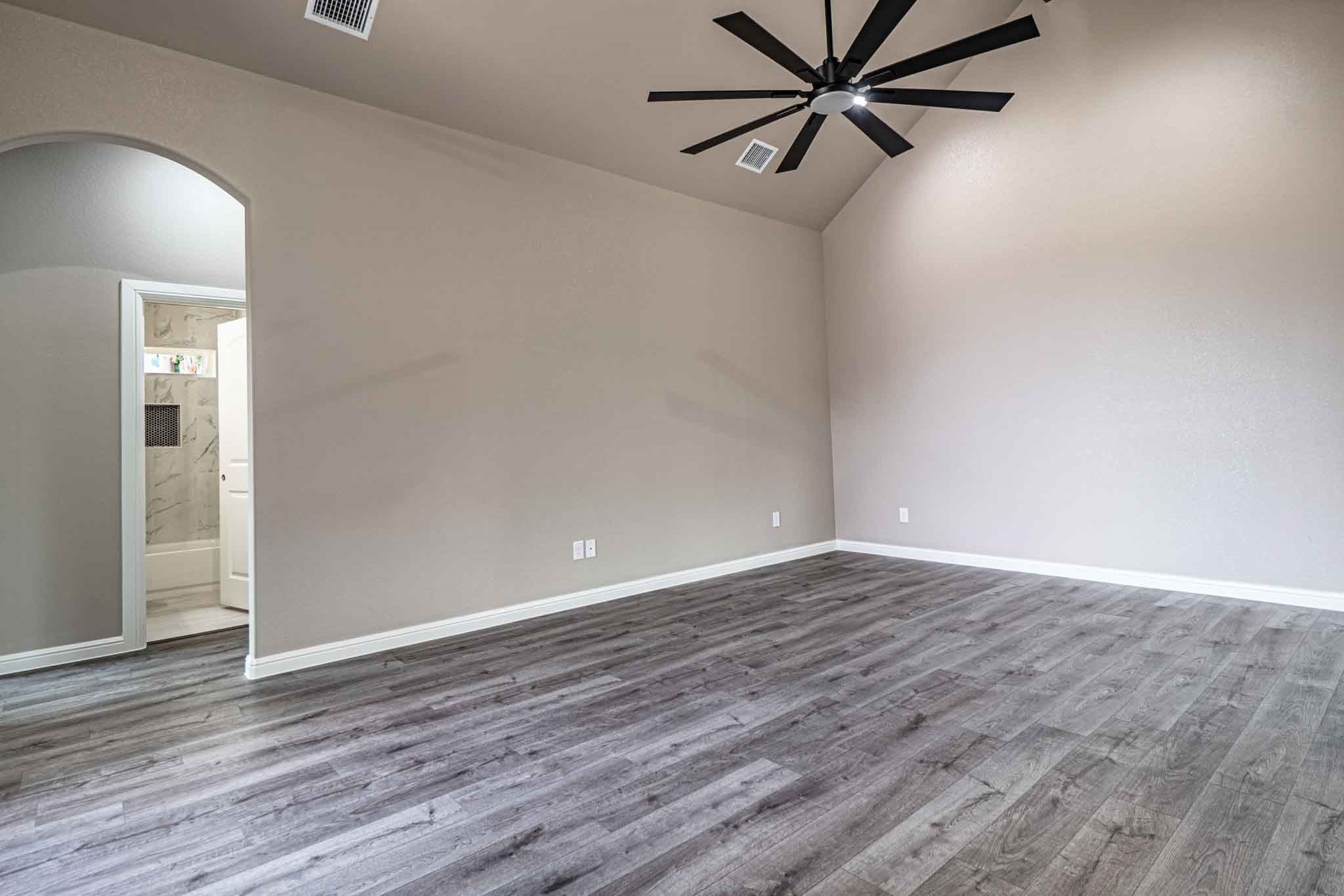 916 Mojave Trail Granbury TX 76048