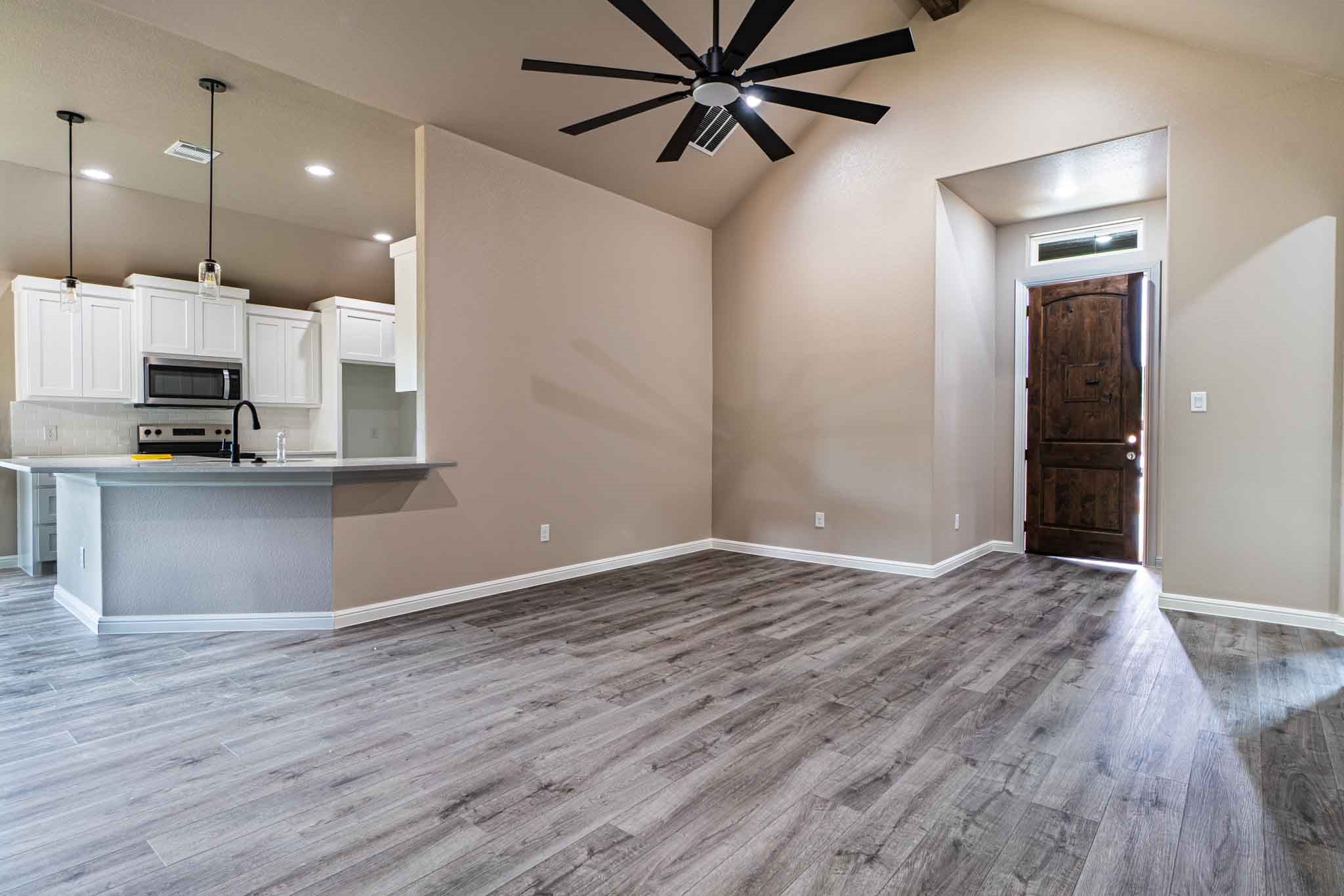 916 Mojave Trail Granbury TX 76048