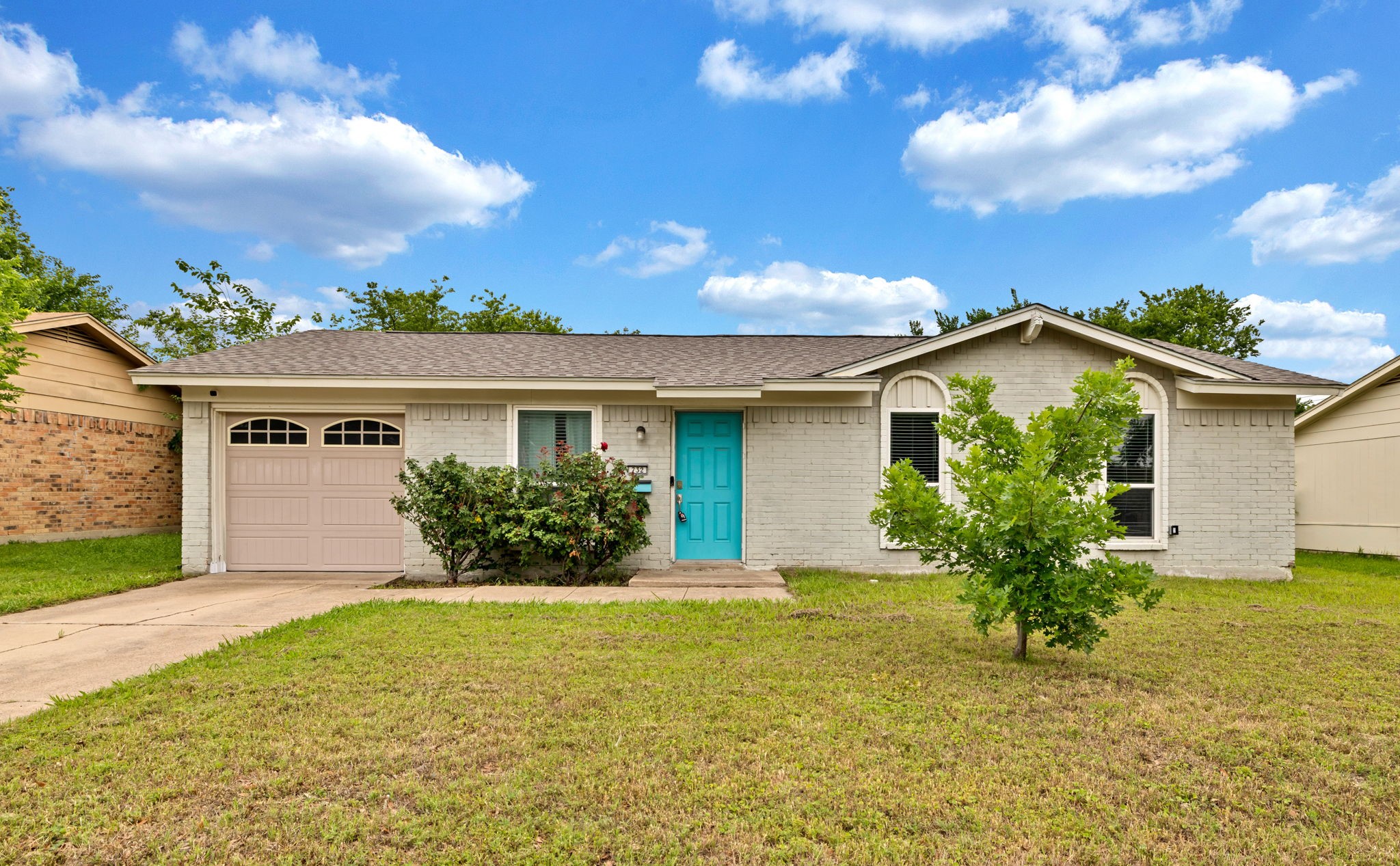 732 Hillside Drive Burleson TX 76028