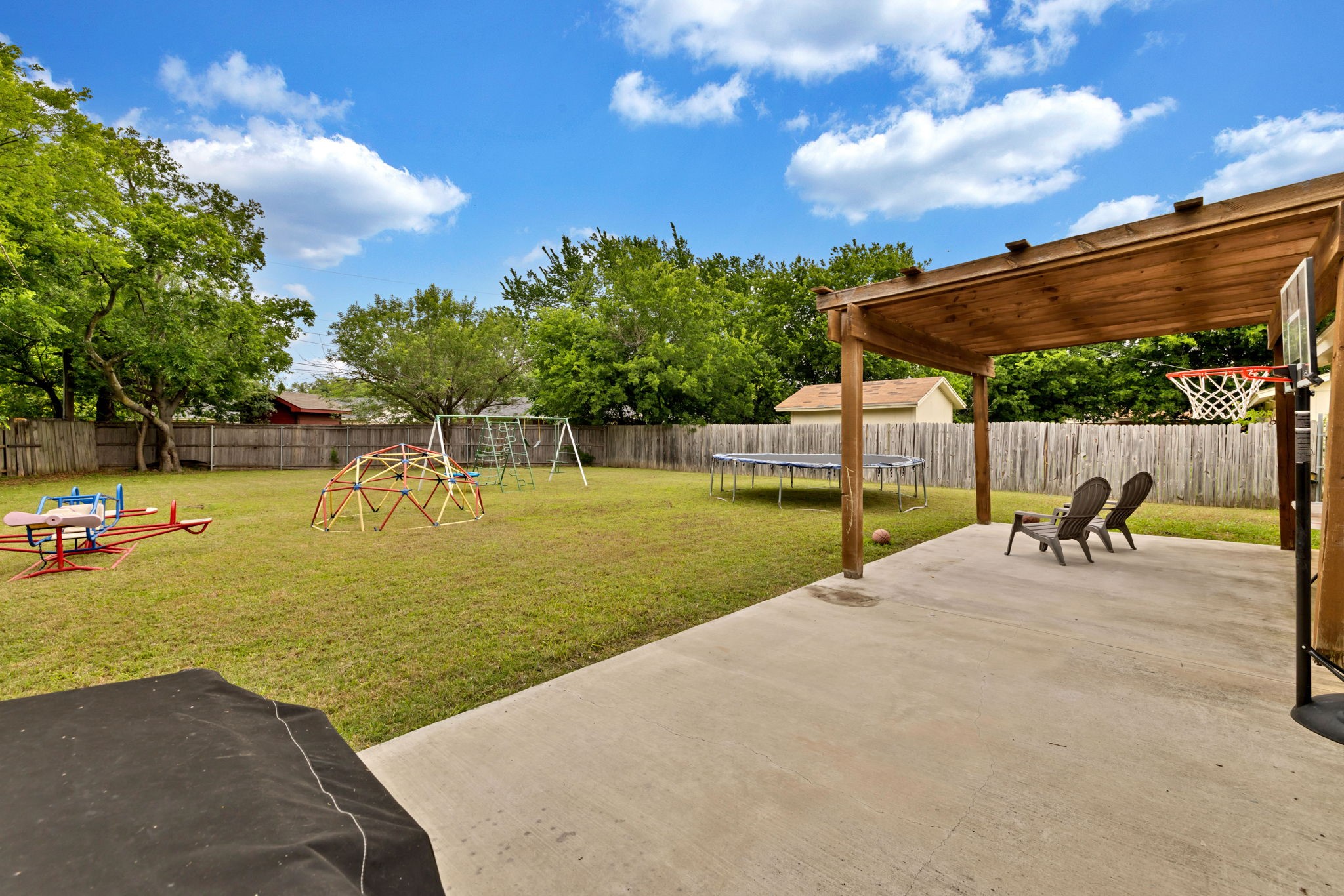 732 Hillside Drive Burleson TX 76028