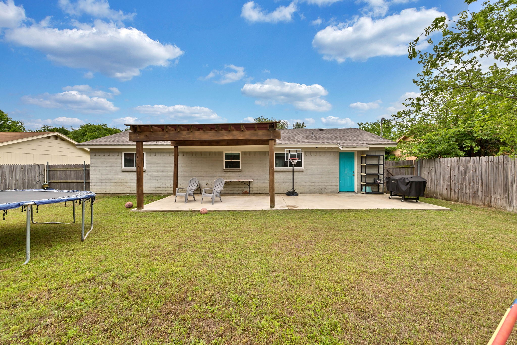 732 Hillside Drive Burleson TX 76028