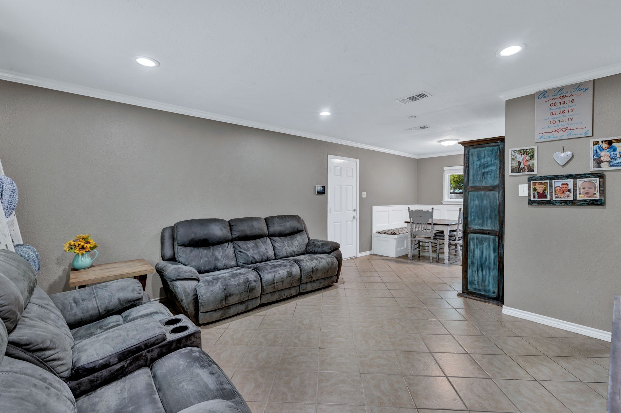 732 Hillside Drive Burleson TX 76028