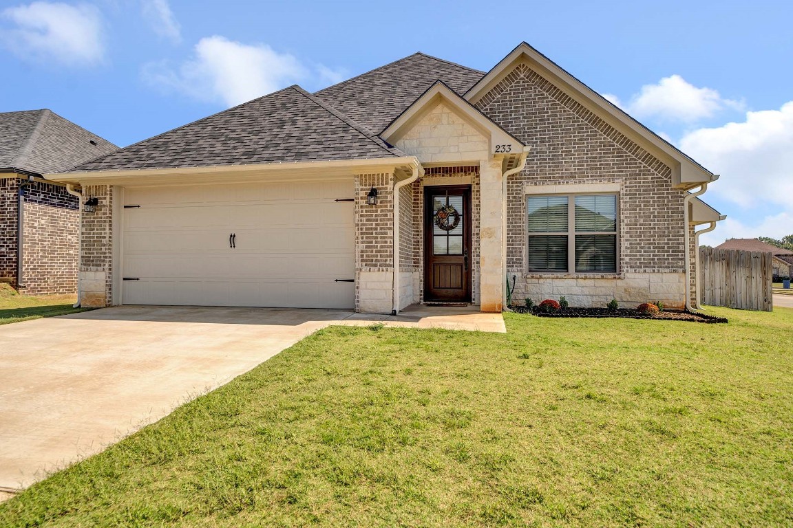 233 Patience Avenue Lindale TX 75771