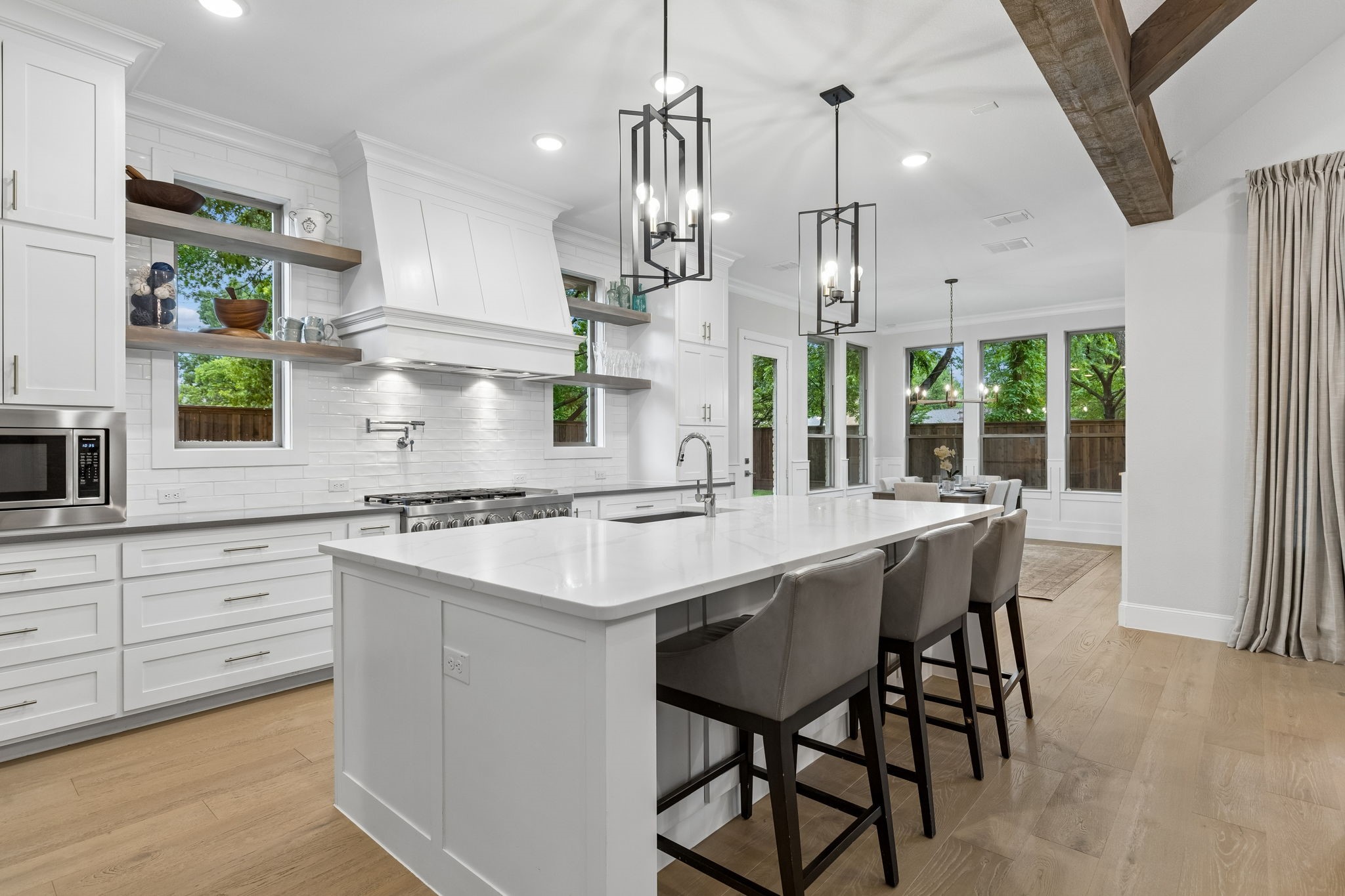 3534 Ingleside Drive Dallas TX 75229