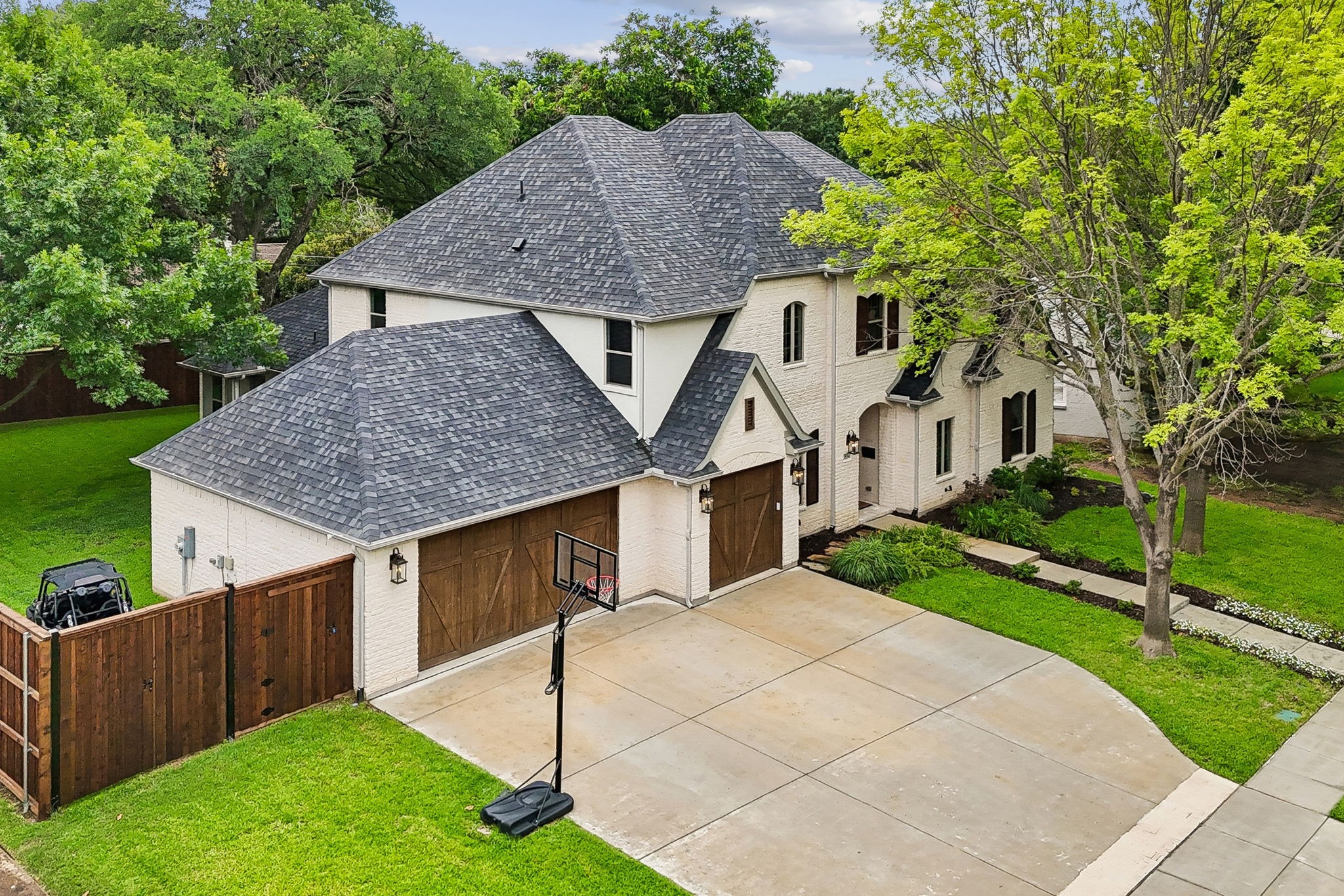 3534 Ingleside Drive Dallas TX 75229