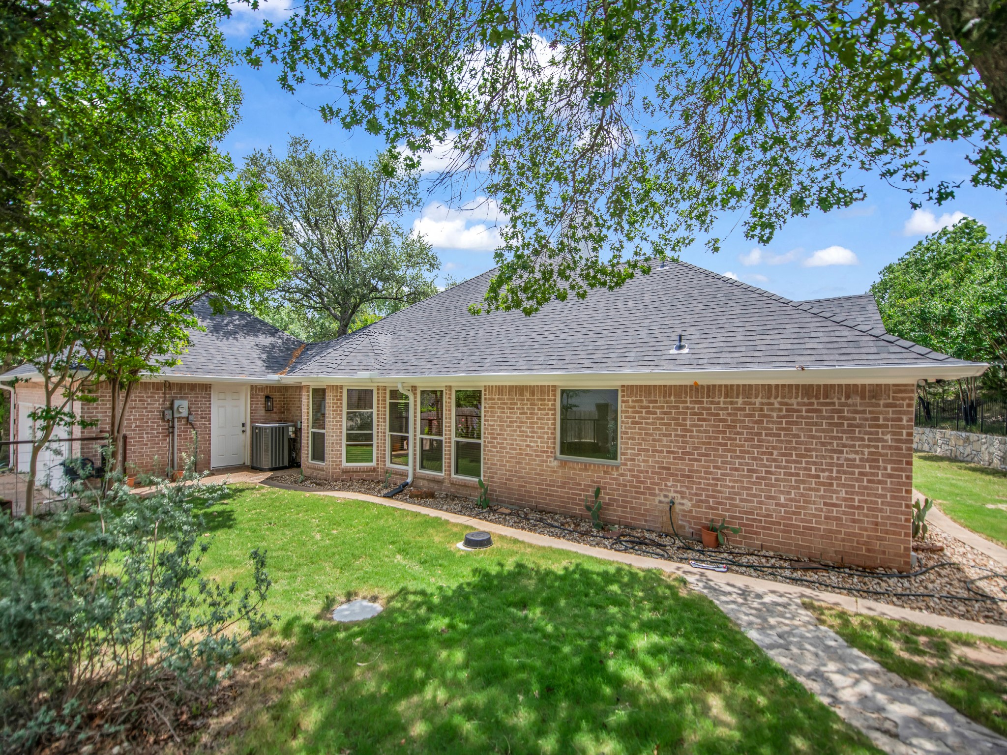 148 Saddle Brook Drive Hudson Oaks TX 76087