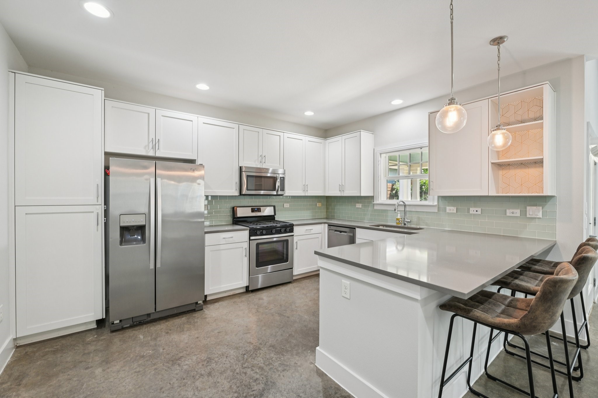 656 Bishop Heights Lane Dallas TX 75208
