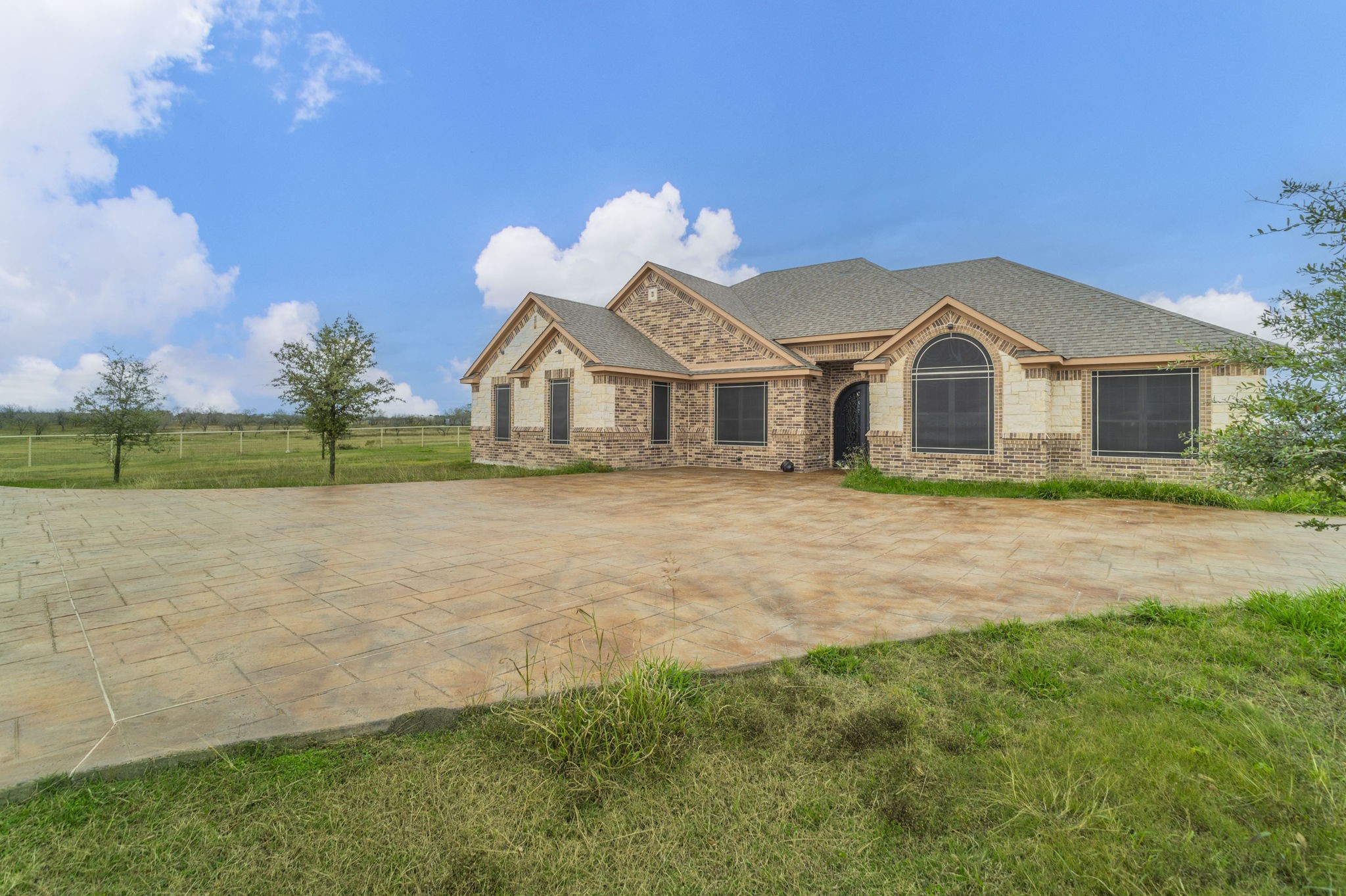 1019 Gin Road Ennis TX 75119