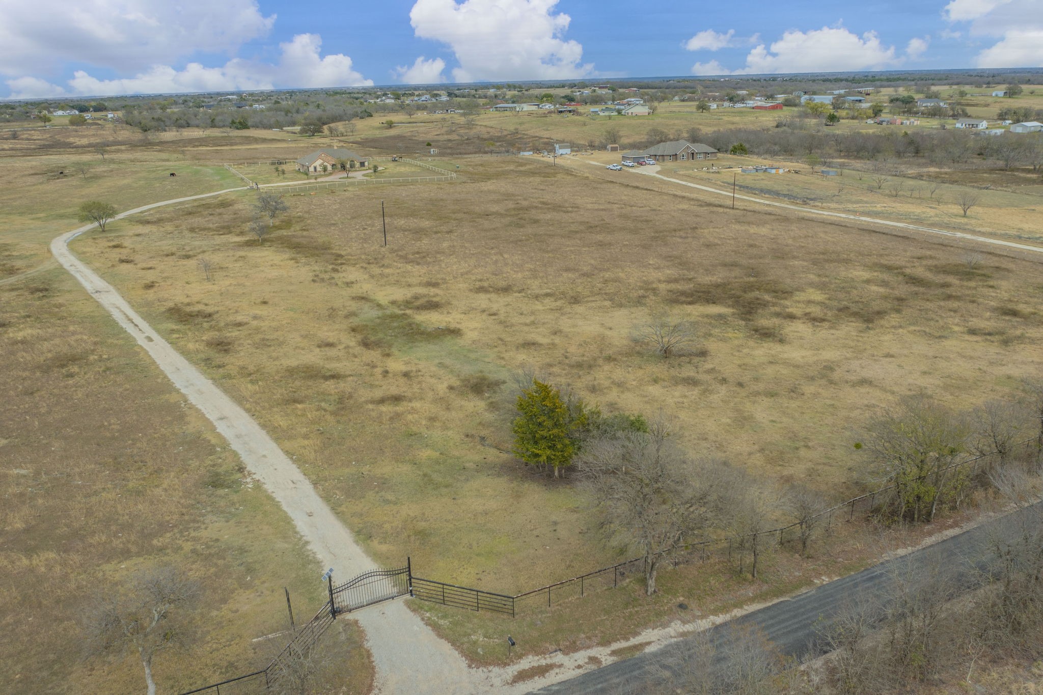 1019 Gin Road Ennis TX 75119