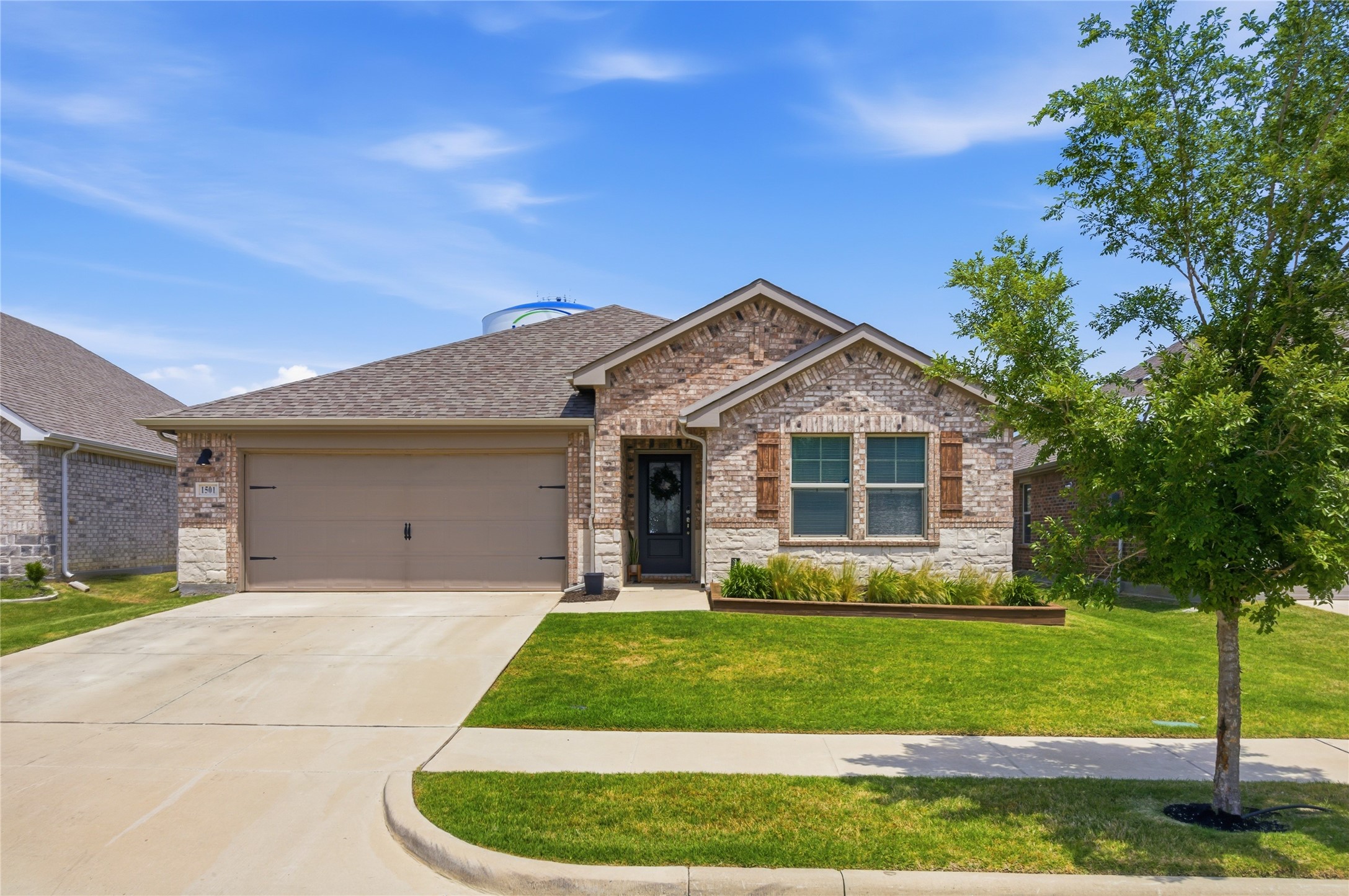1501 Pleasant Knoll Trail Aubrey TX 76227