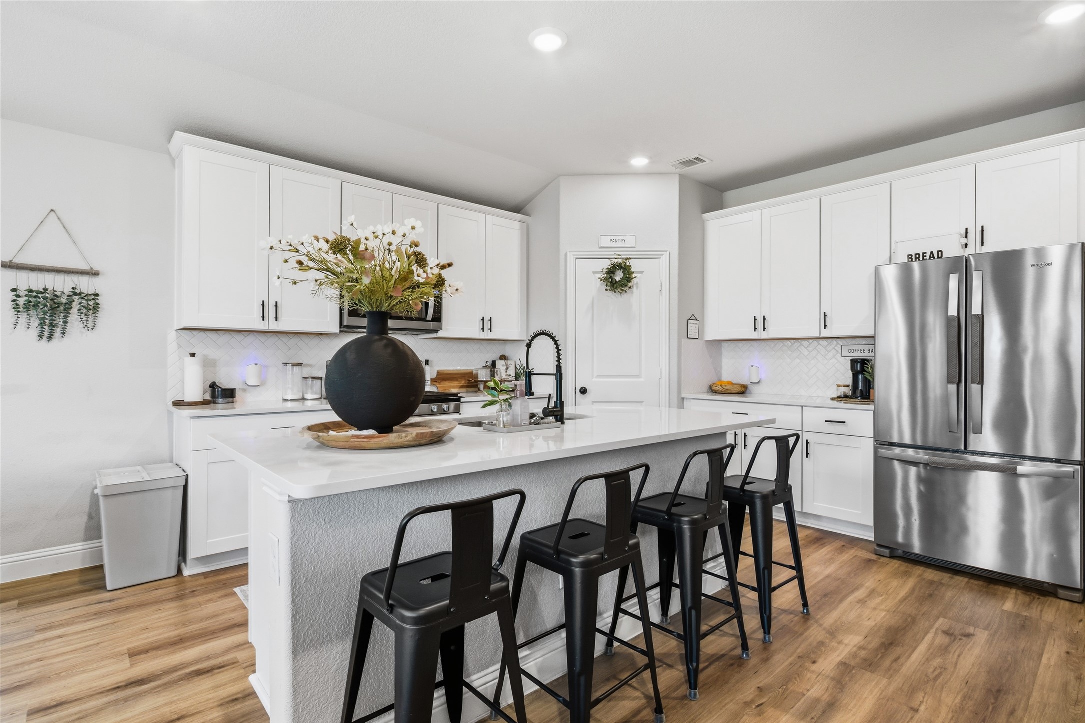 1501 Pleasant Knoll Trail Aubrey TX 76227