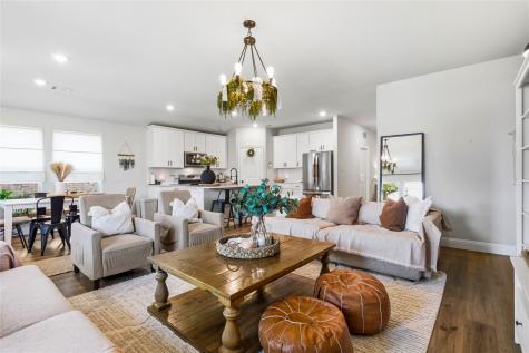 1501 Pleasant Knoll Trail Aubrey TX 76227