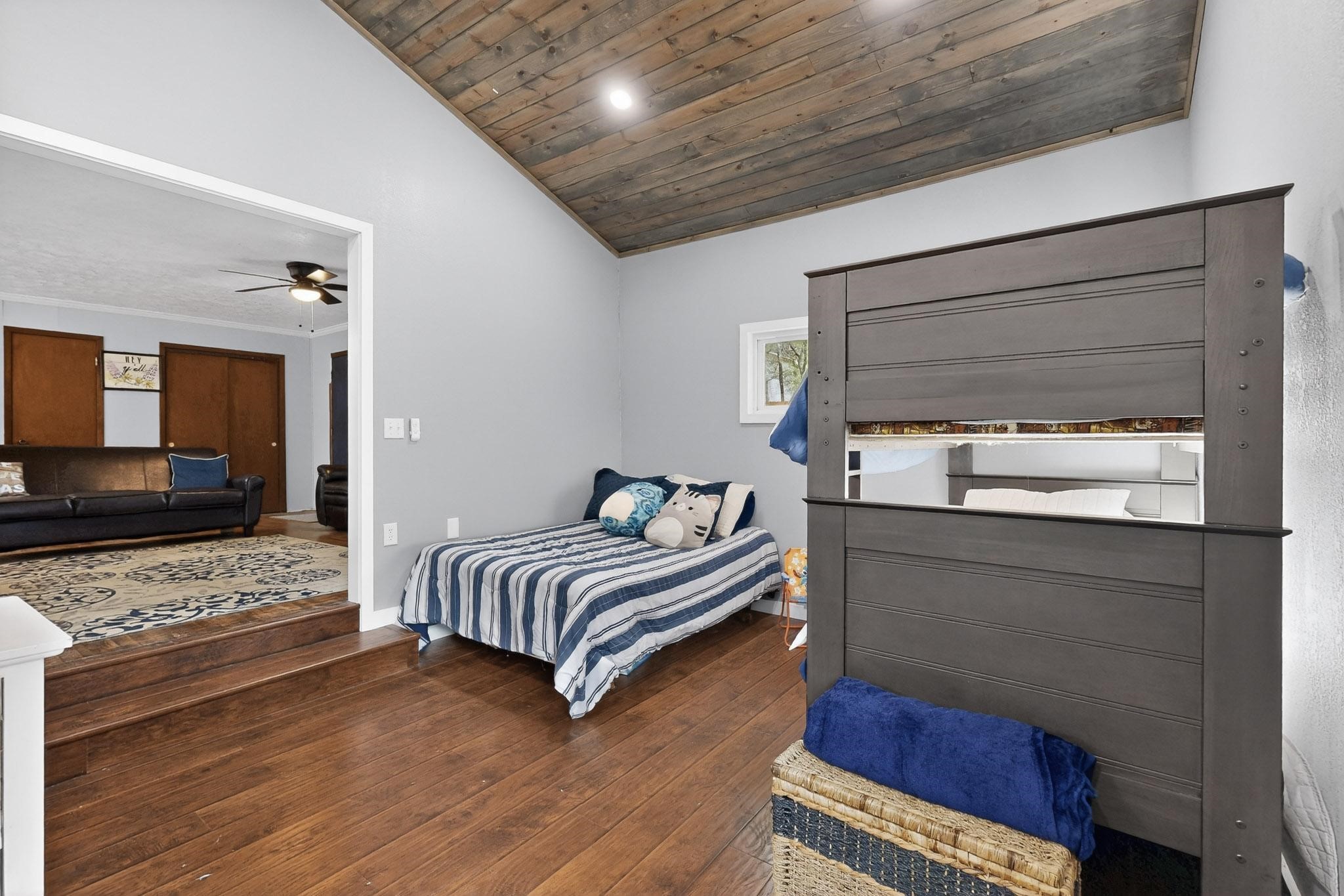 10546 Hoot Owl Hollow Wills Point TX 75169