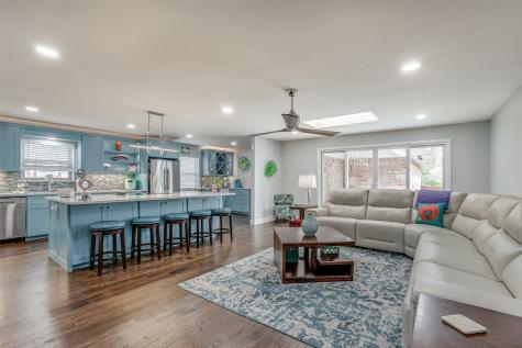 3918 Dartmouth Street Garland TX 75043