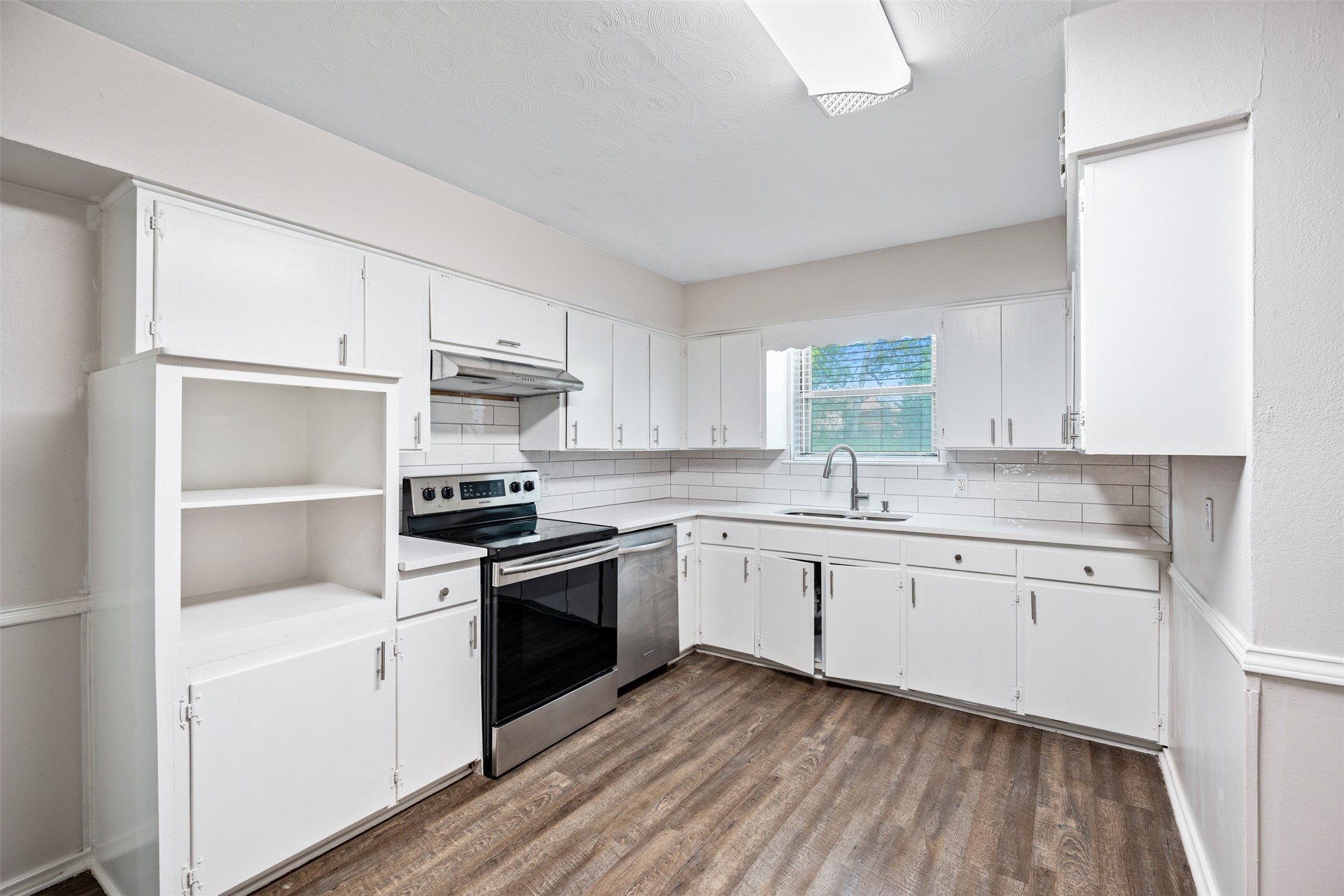 1115 Indian Creek Trail Dallas TX 75241