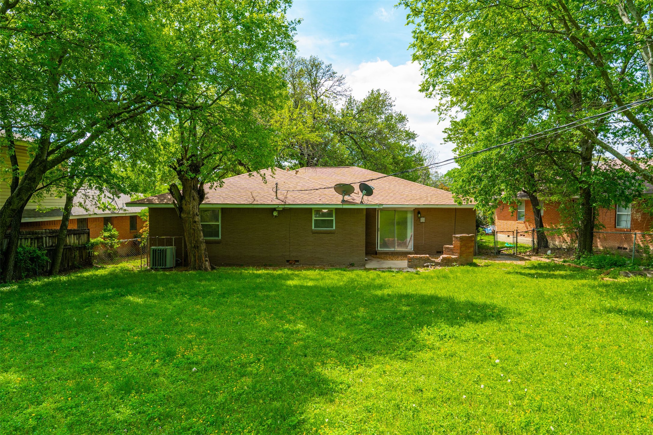 1115 Indian Creek Trail Dallas TX 75241