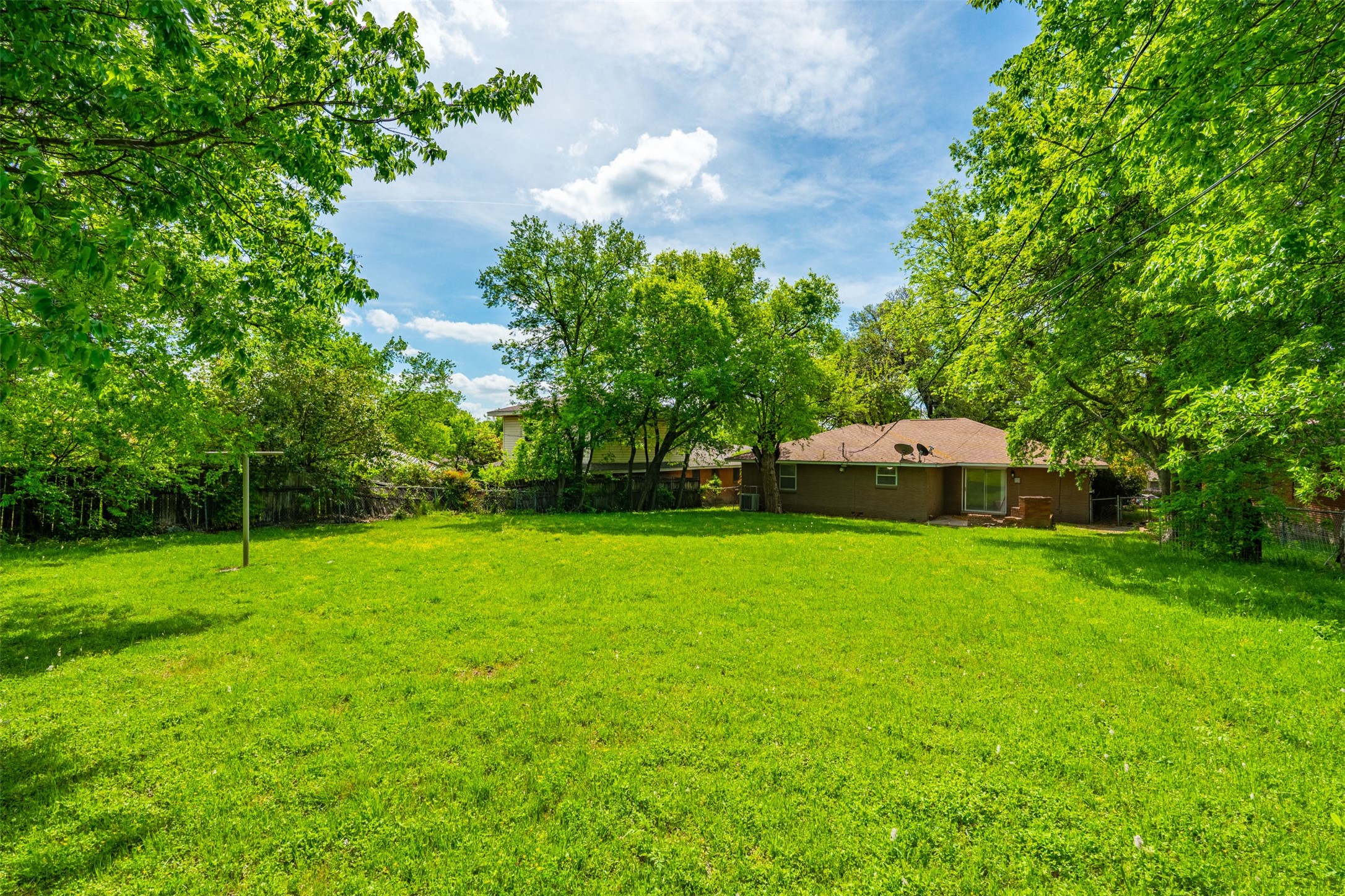 1115 Indian Creek Trail Dallas TX 75241