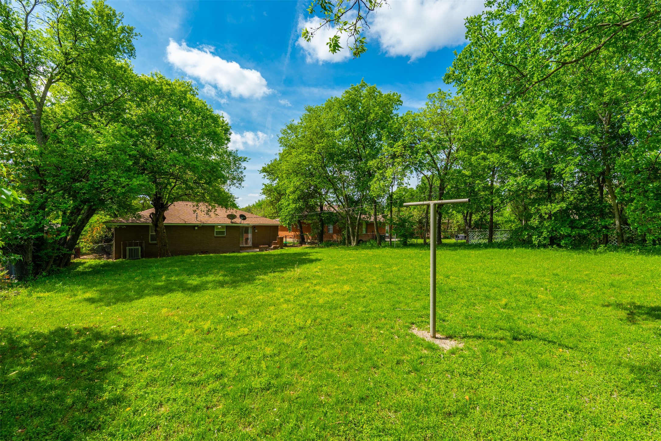 1115 Indian Creek Trail Dallas TX 75241