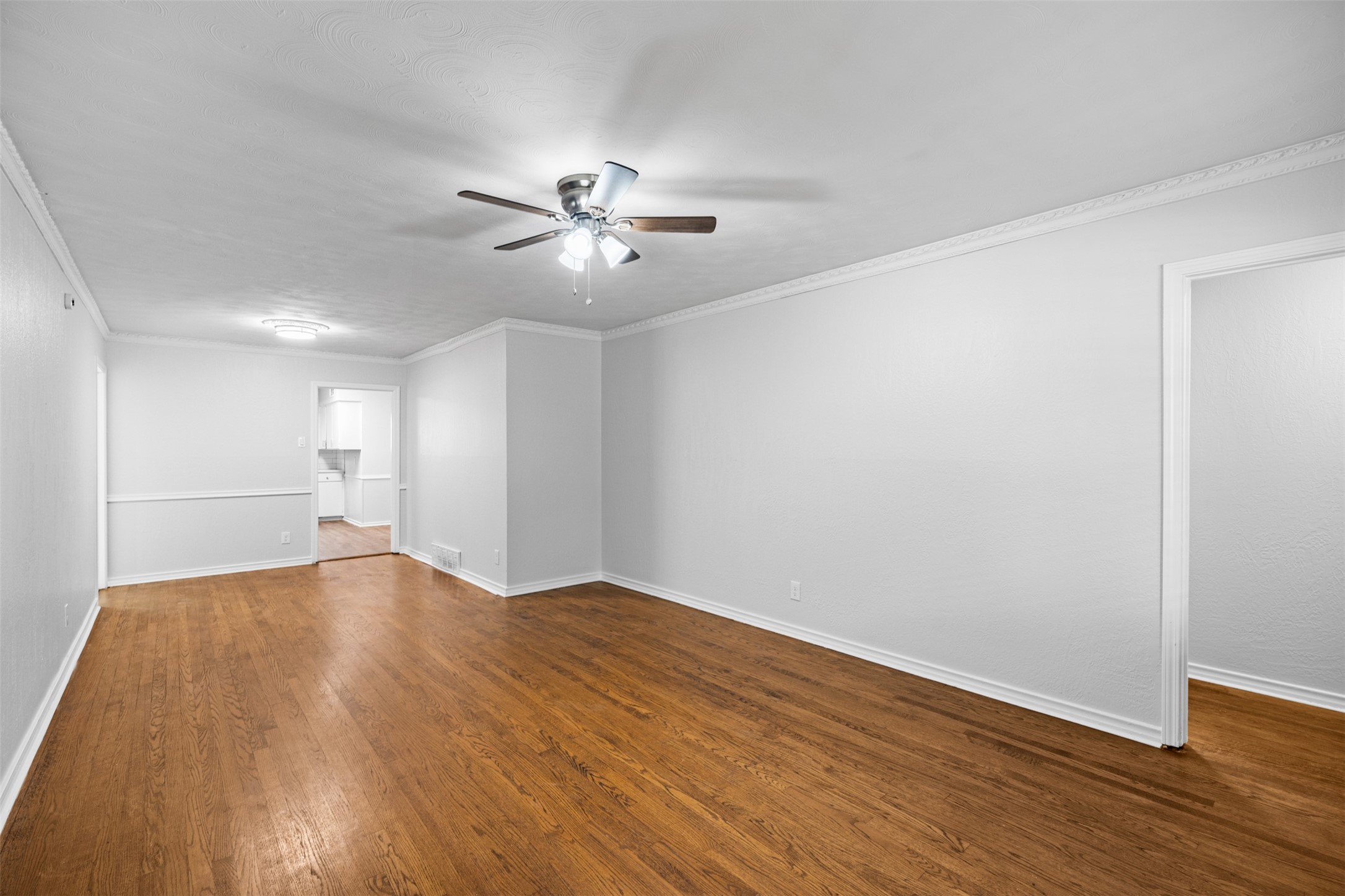 1115 Indian Creek Trail Dallas TX 75241