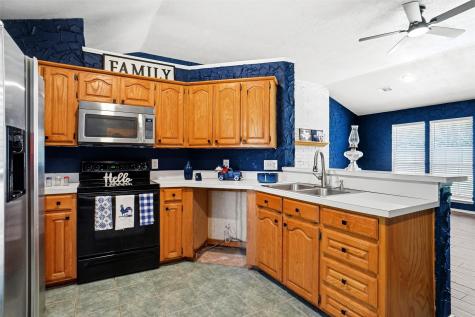 7150 Allyn Drive Azle TX 76020